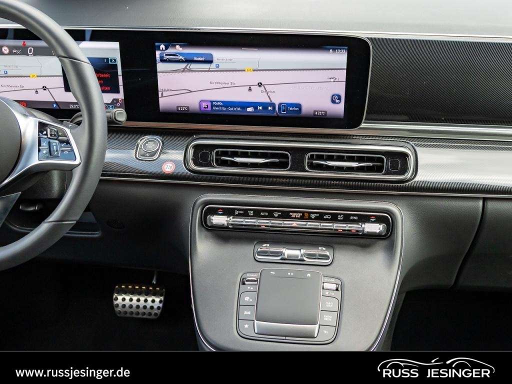 Mercedes-Benz V 220