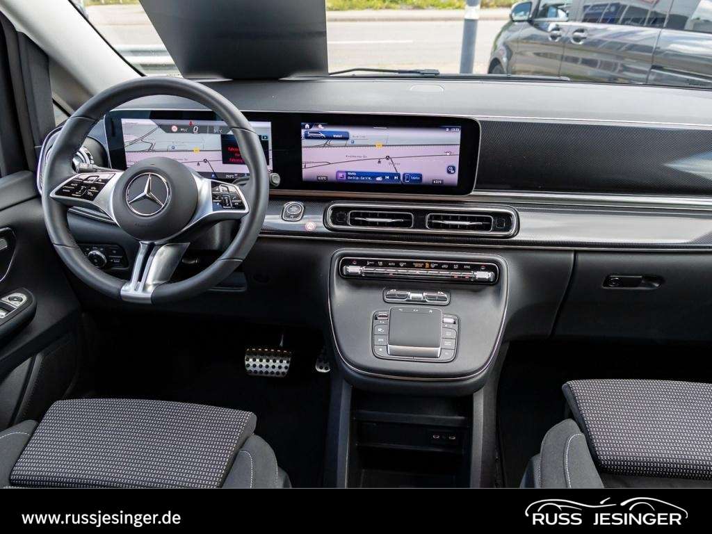 Mercedes-Benz V 220