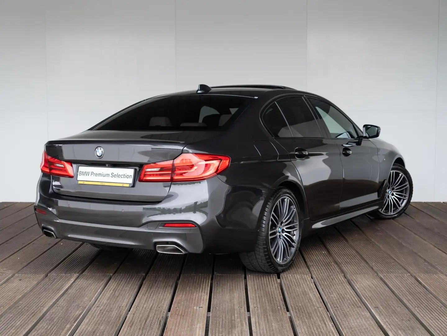 BMW 520 5 Serie Sedan 520i | High Executive | M Sportpakke Grigio - 2