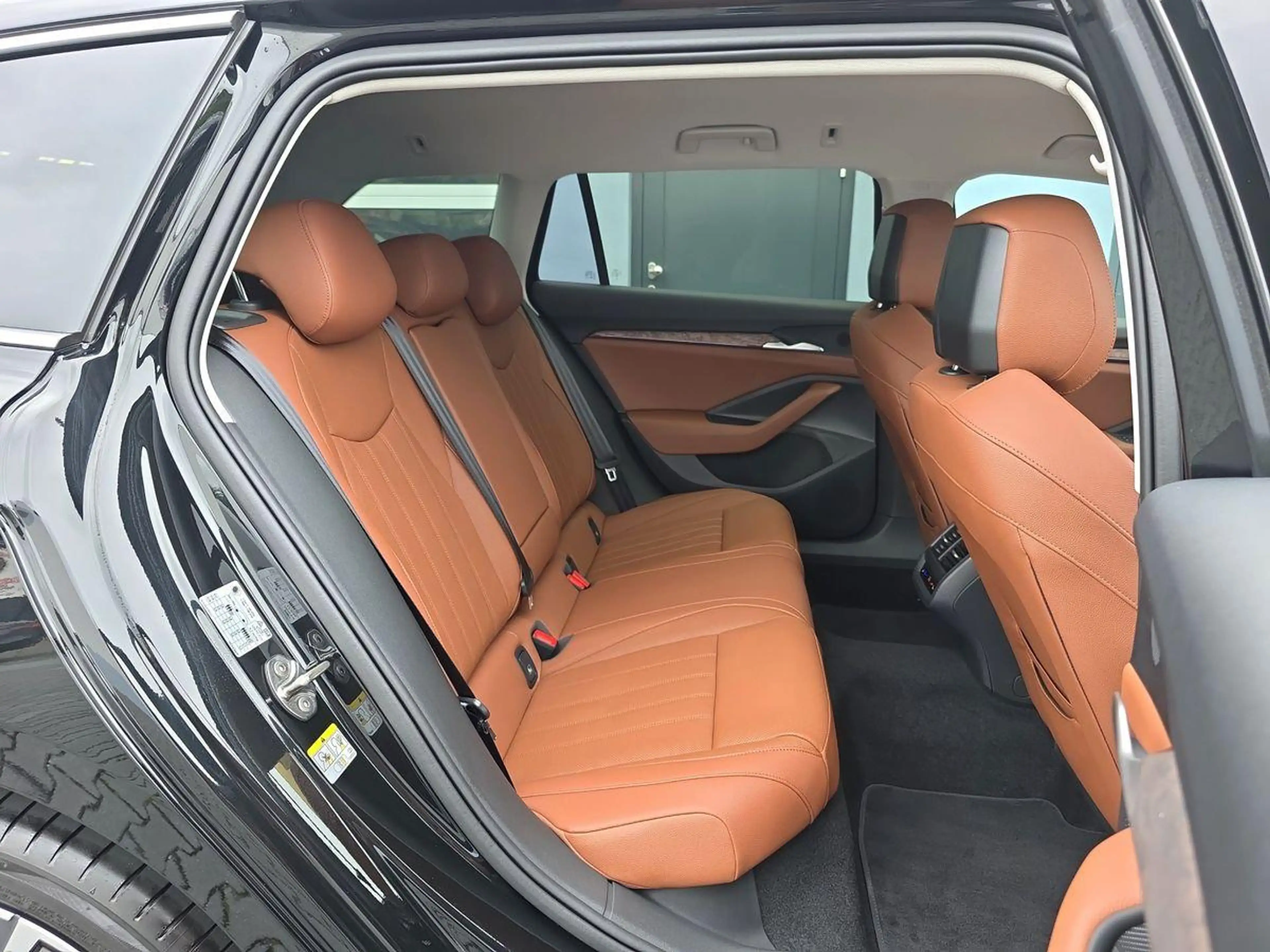 Skoda Superb L&K TDI 4x4 STNDHZ CANTON SITZBLF/MAS — photo 11