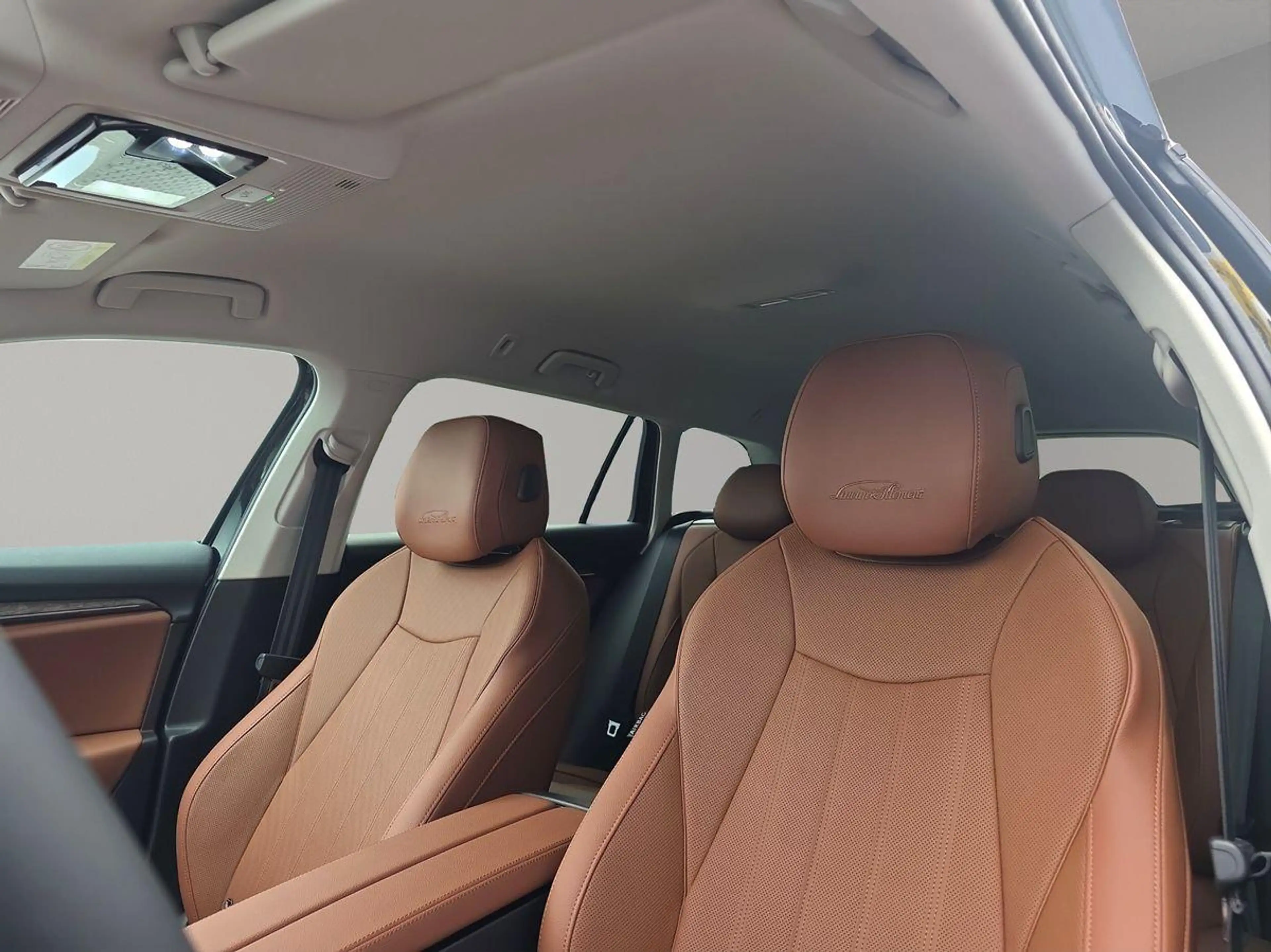 Skoda Superb L&K TDI 4x4 STNDHZ CANTON SITZBLF/MAS — photo 8