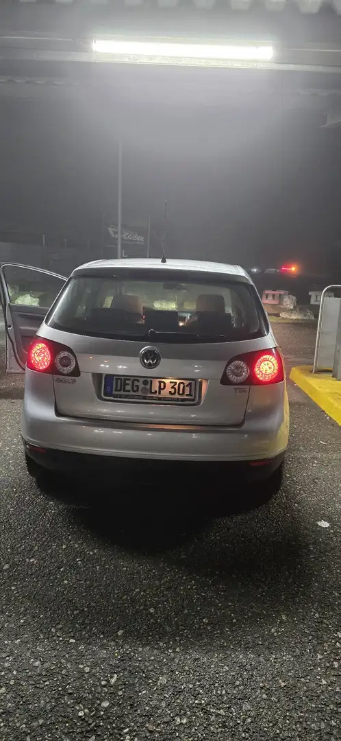 Volkswagen Golf Plus 2.0 TDI DPF Comfortline - 2