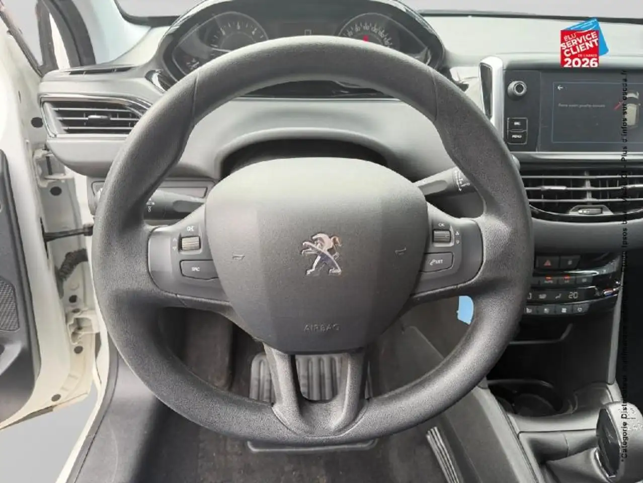 Peugeot 208 208 — photo 12