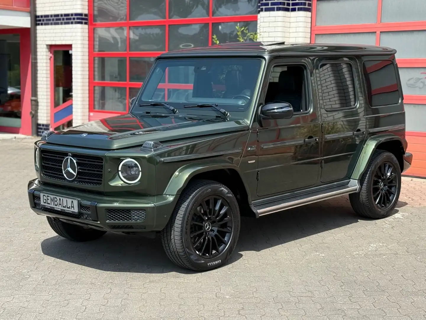 Mercedes-Benz G 400 D AMG-LINE, STRONGER THAN TIME EDITION Grün - 1
