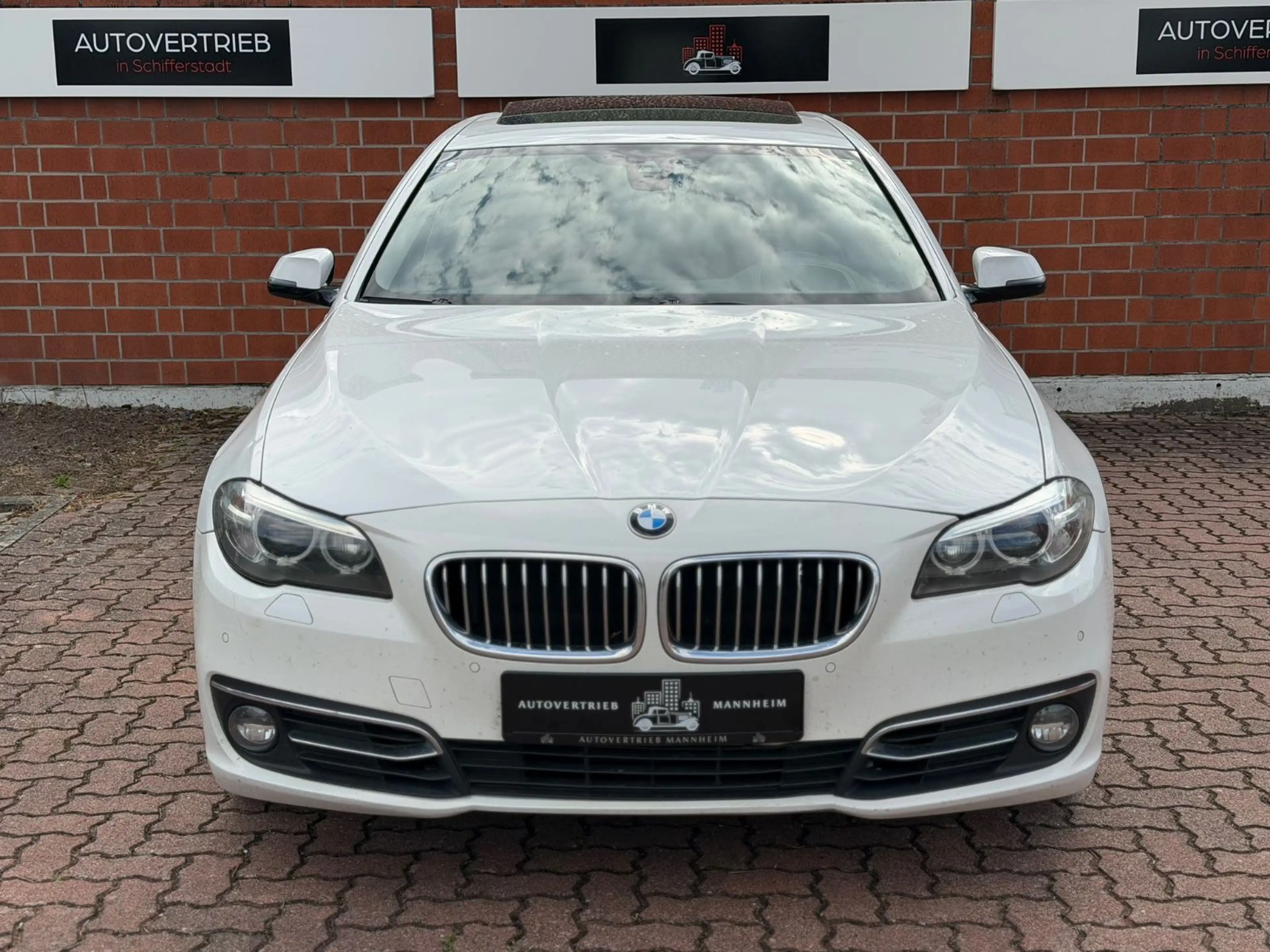 BMW 530 d xDrive Luxury/PANORAMA/HEADUP/MEMORY/LEDER — photo 2