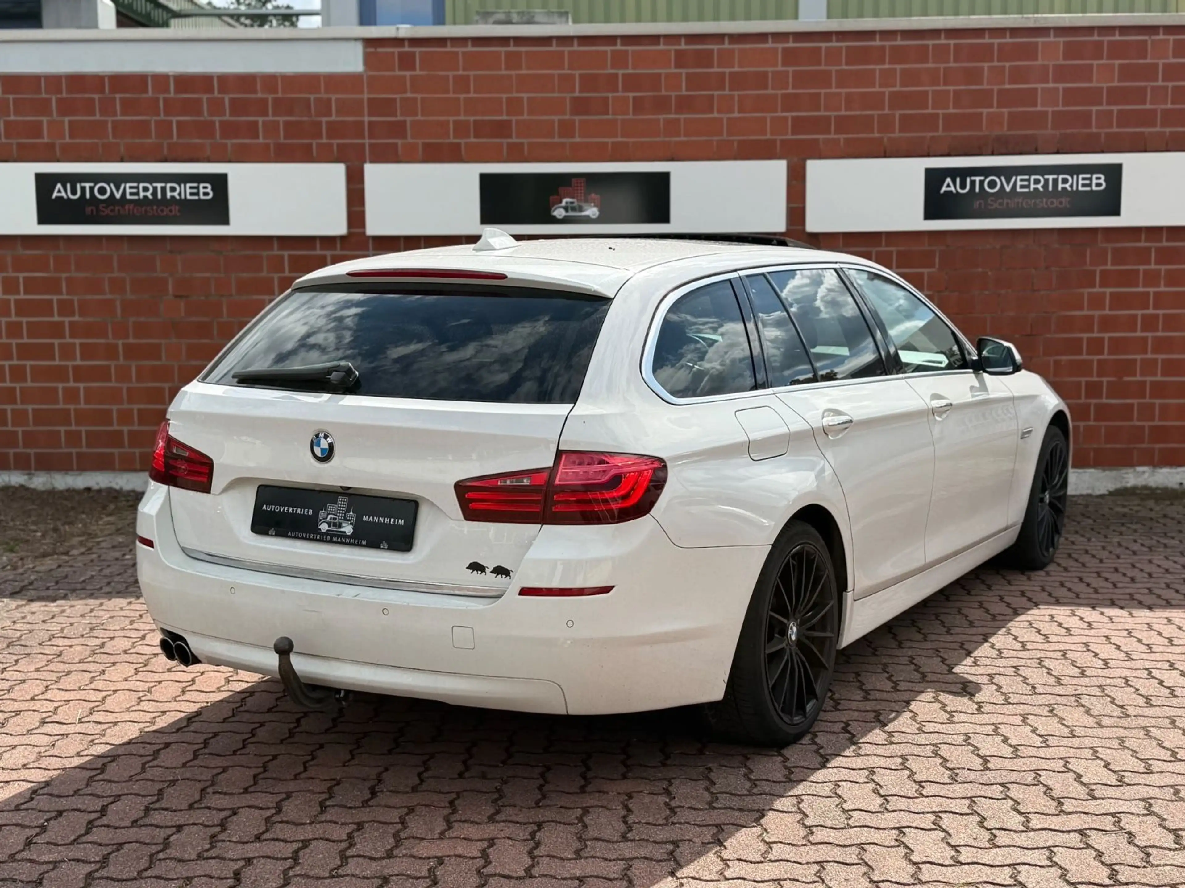 BMW 530 d xDrive Luxury/PANORAMA/HEADUP/MEMORY/LEDER — photo 4