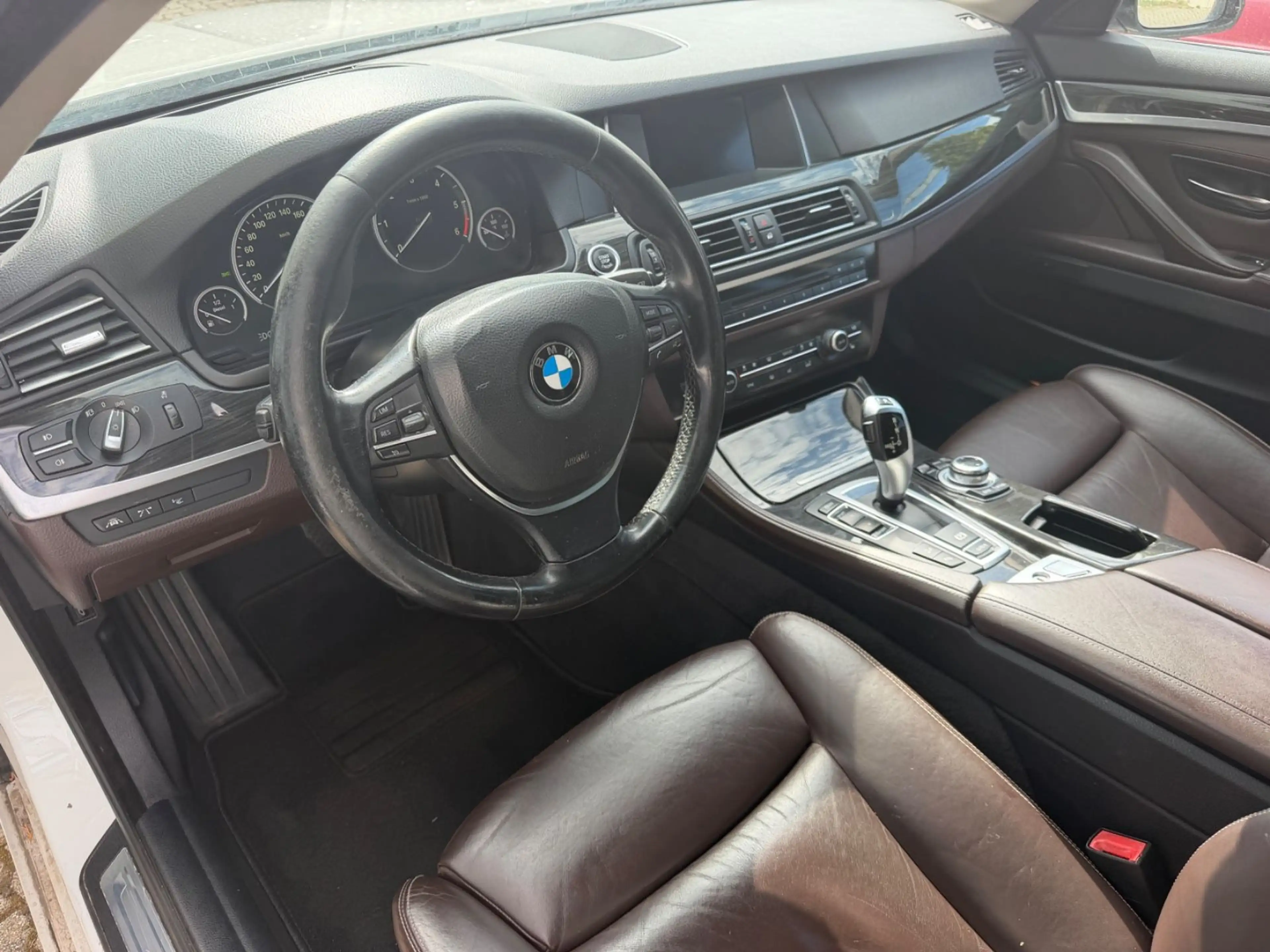 BMW 530 d xDrive Luxury/PANORAMA/HEADUP/MEMORY/LEDER — photo 9