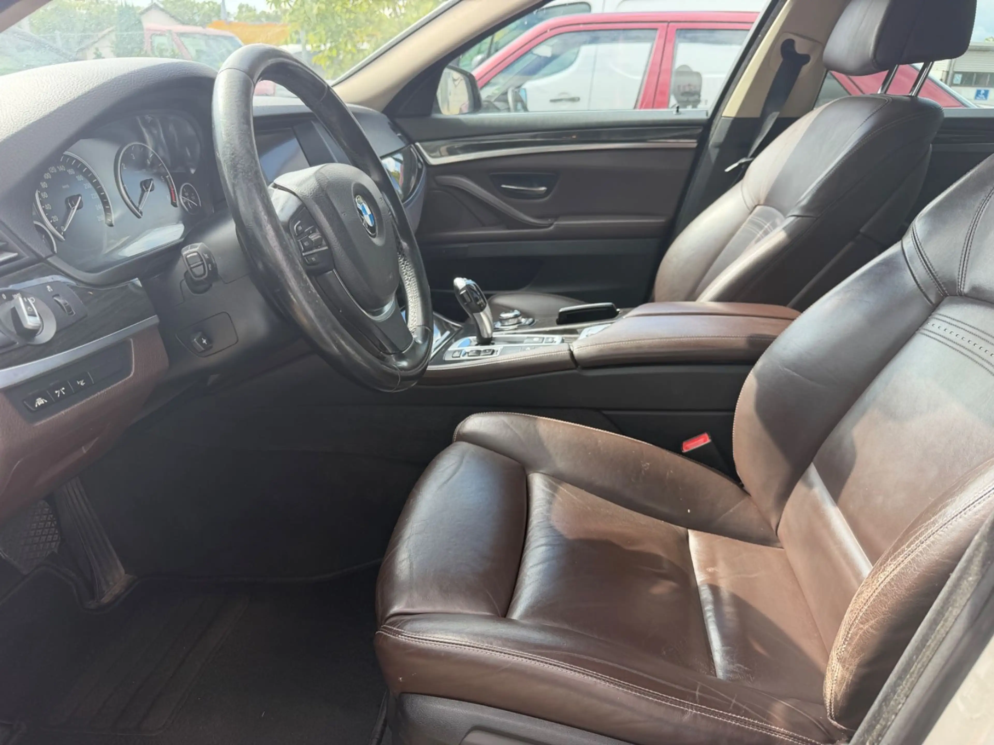 BMW 530 d xDrive Luxury/PANORAMA/HEADUP/MEMORY/LEDER — photo 8
