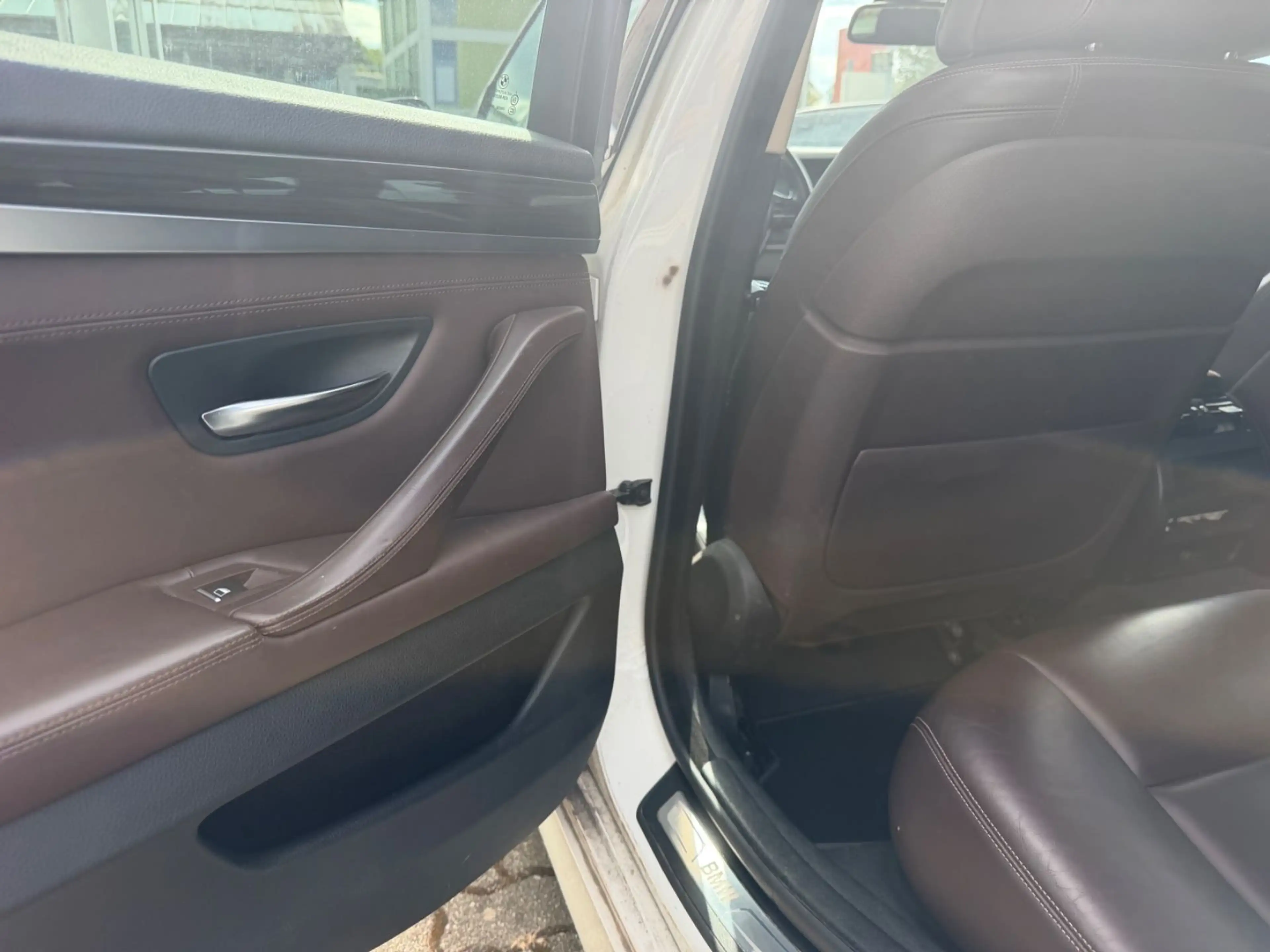 BMW 530 d xDrive Luxury/PANORAMA/HEADUP/MEMORY/LEDER — photo 10
