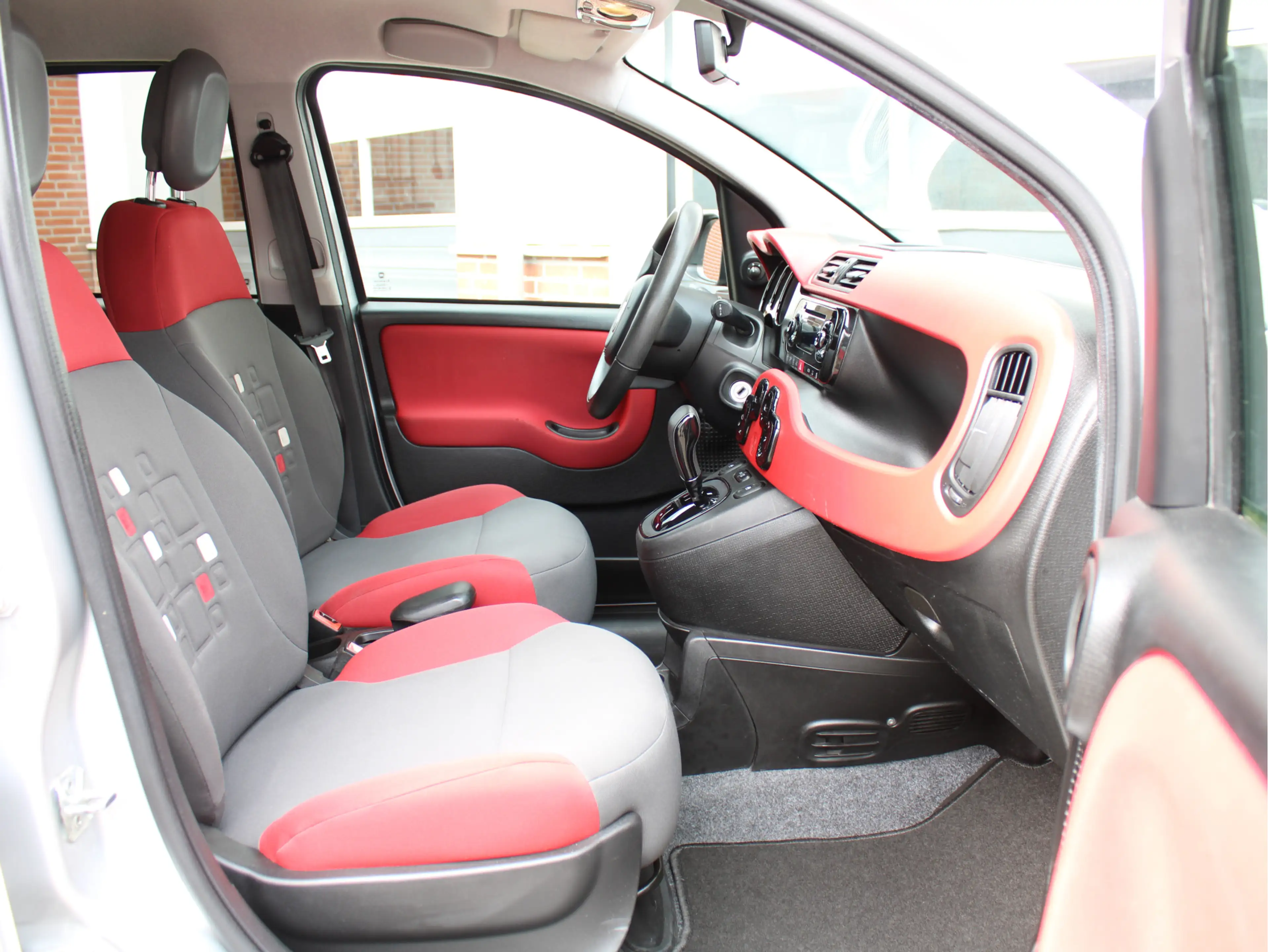 Fiat Panda 0.9 TwinAir Turbo Lounge Automaat/Climate/PDC/Blue — photo 27