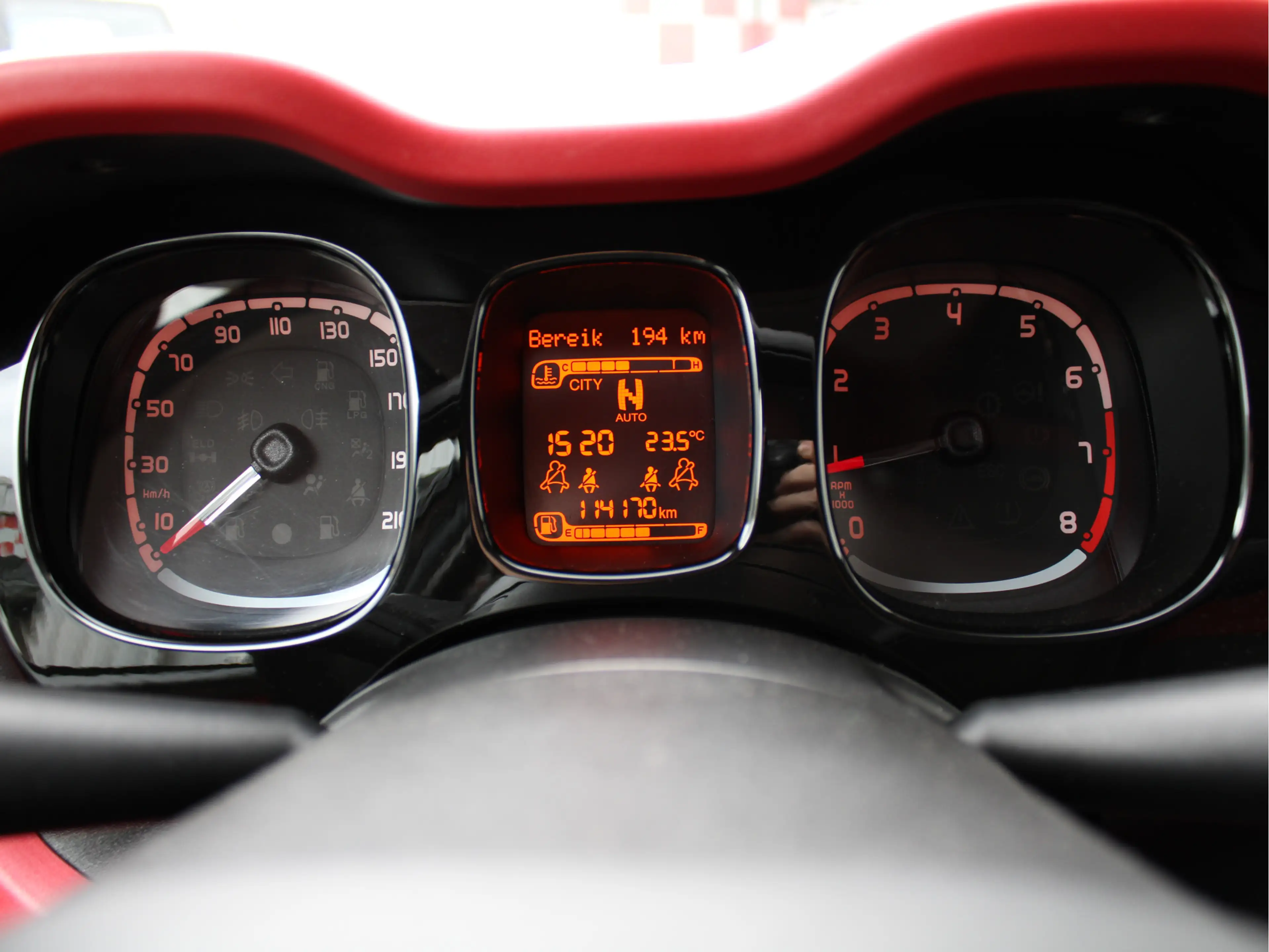 Fiat Panda 0.9 TwinAir Turbo Lounge Automaat/Climate/PDC/Blue — photo 11