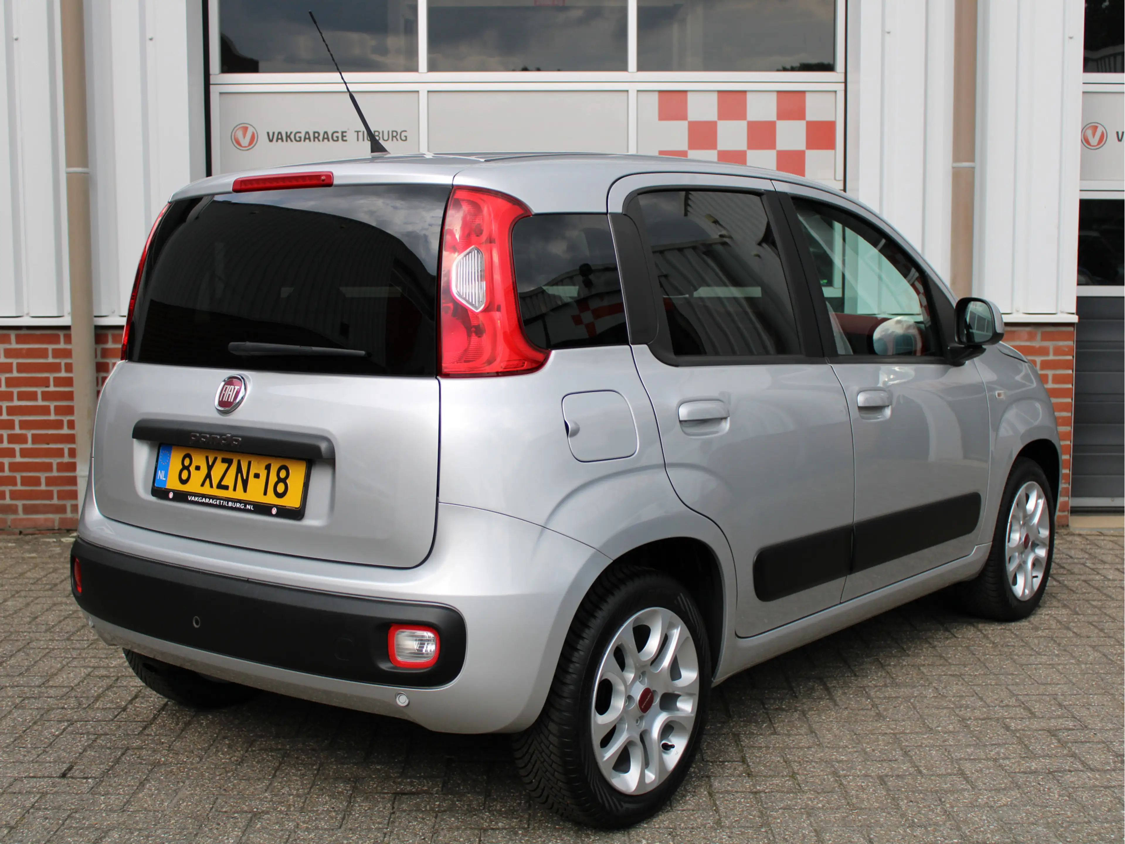 Fiat Panda 0.9 TwinAir Turbo Lounge Automaat/Climate/PDC/Blue — photo 4