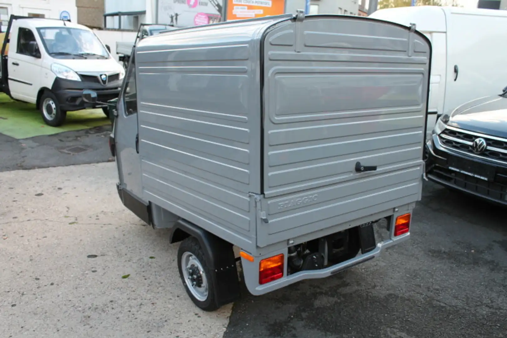 Piaggio Ape 50 25km/h Kasten LED Auswahl SOFORT siva - 2