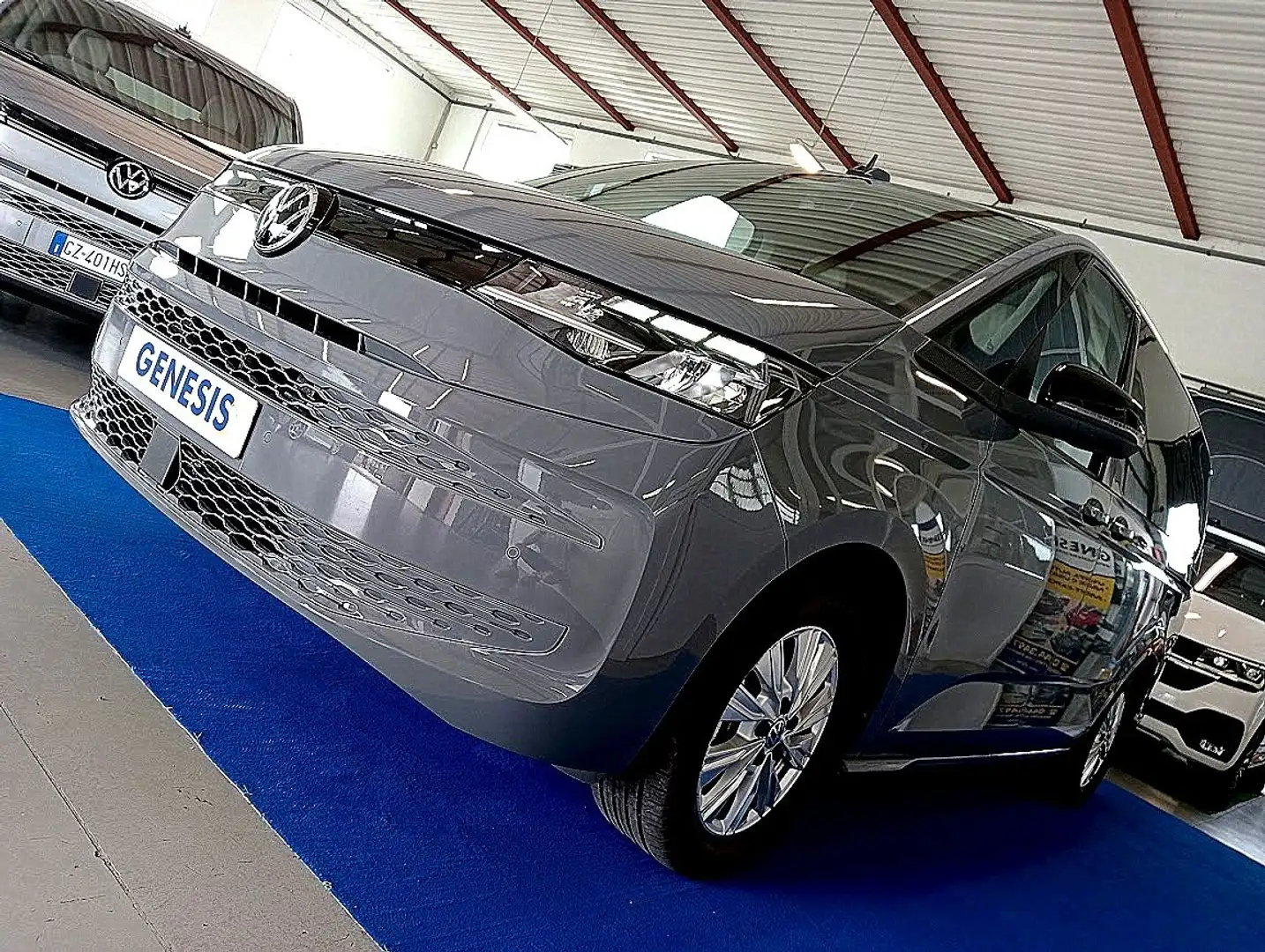 Volkswagen T7 Multivan 1.4 TSI EHYBRID LUNGO 7POSTI GANCIO IVA ESPOSTA Grijs - 2