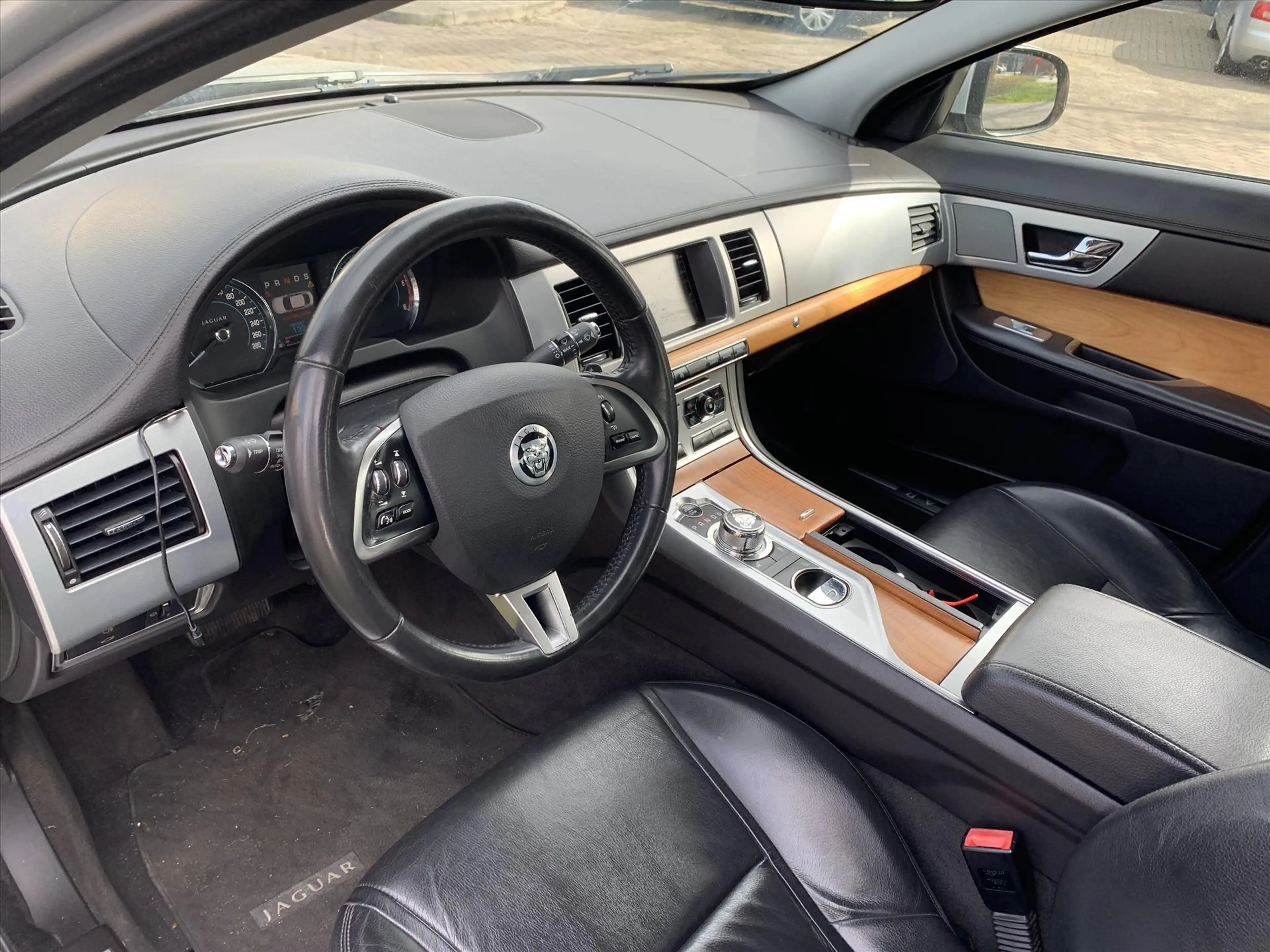 Jaguar XF 2.2D 163pk Aut. Business Edition — photo 8