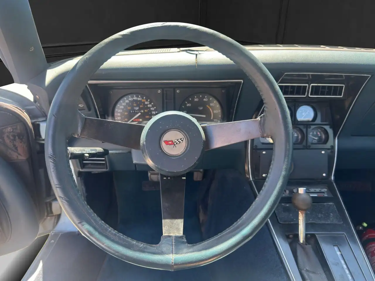 Chevrolet Corvette C3 5.7 V8 350ci - ENTRETIEN COMPLET, foto 10