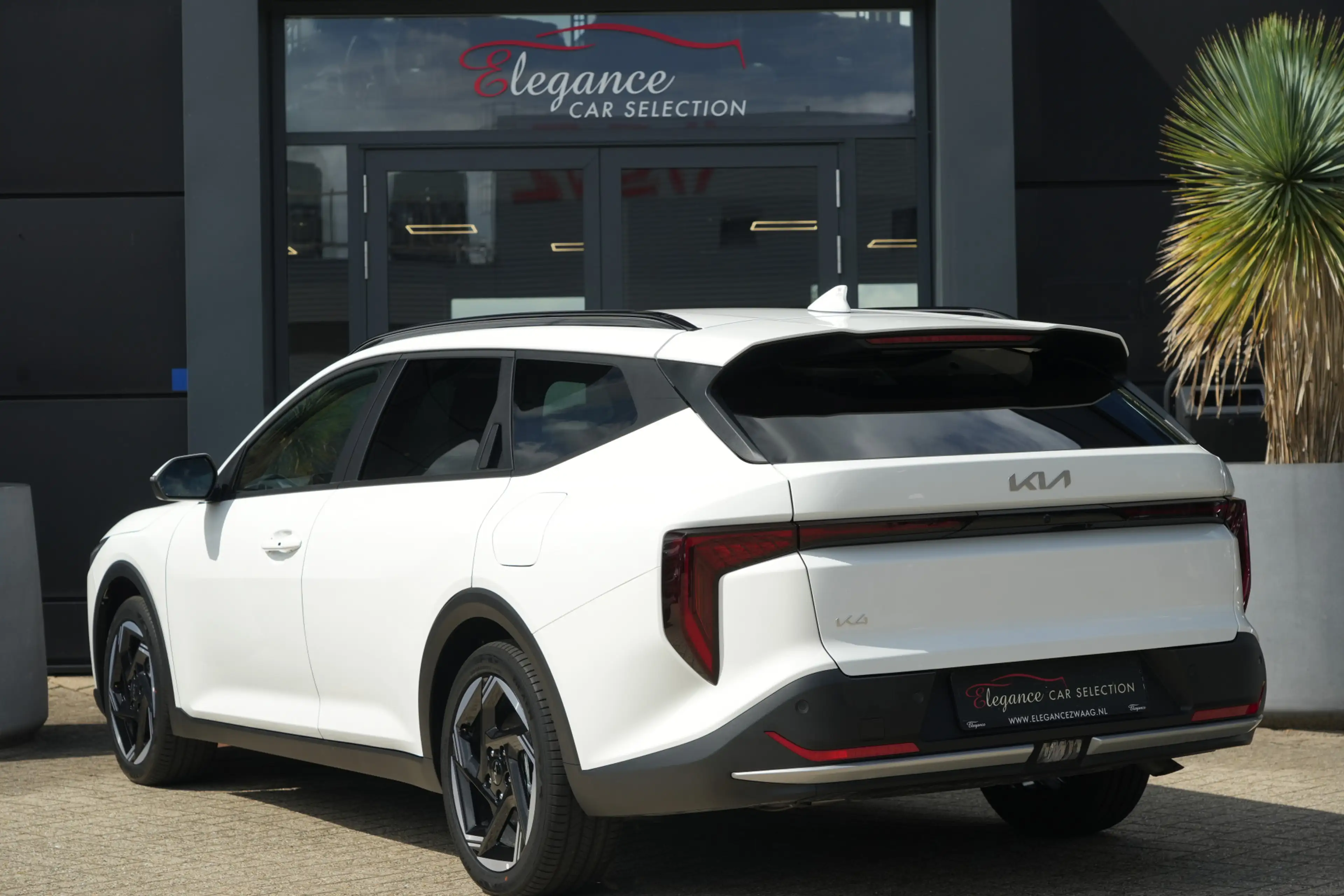 Kia K4 Sportswagon 1.6 T-GDi MHEV GT-Line Launch Edition — photo 7