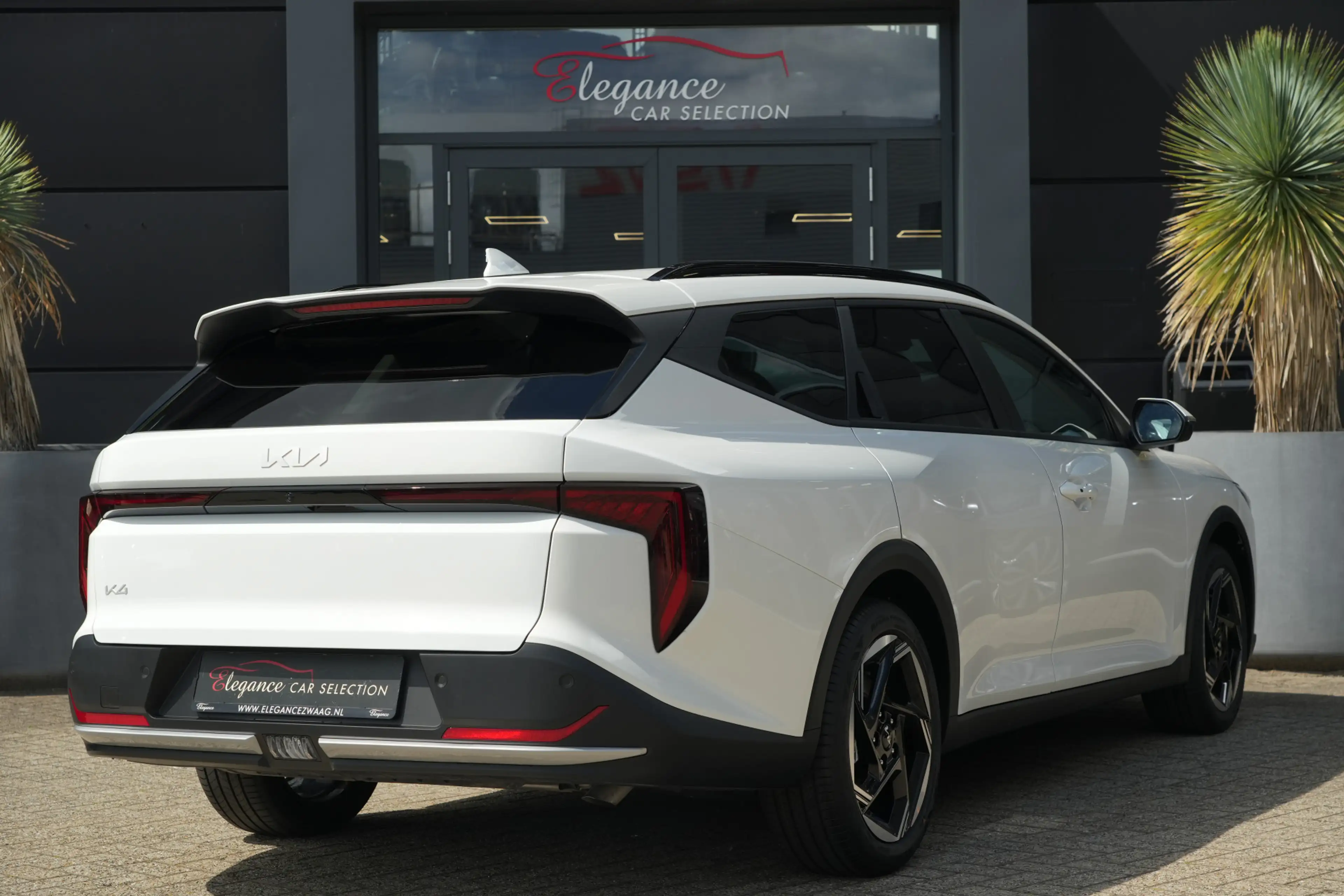 Kia K4 Sportswagon 1.6 T-GDi MHEV GT-Line Launch Edition — photo 2