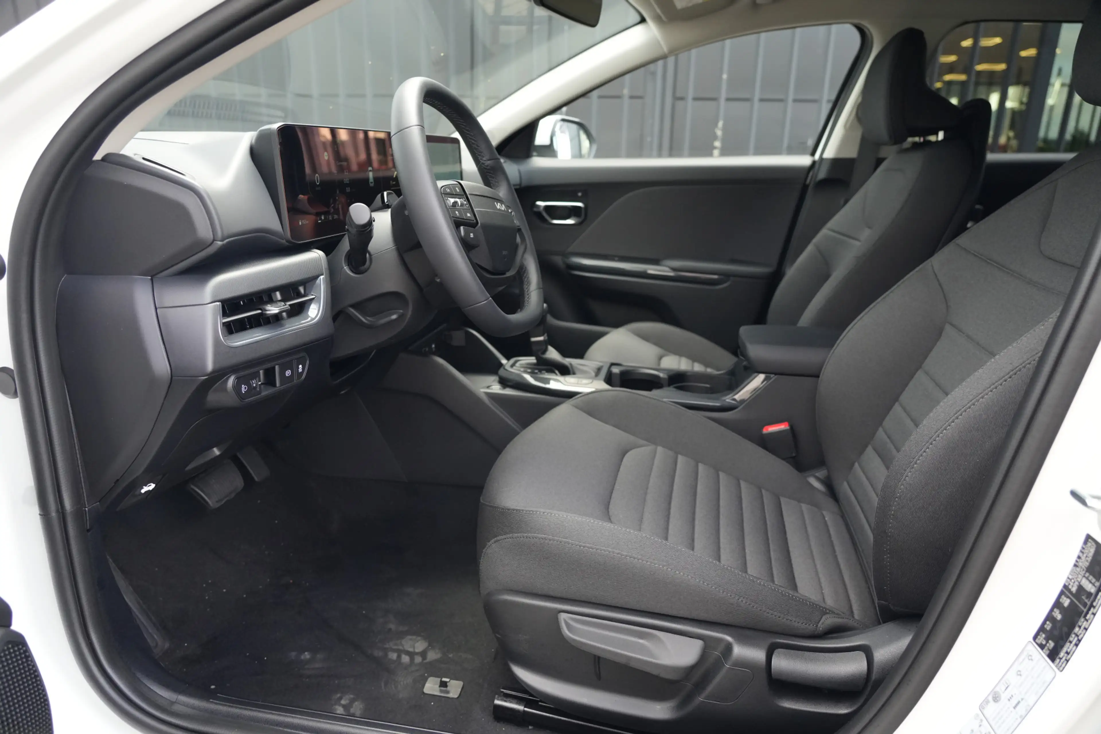 Kia K4 Sportswagon 1.6 T-GDi MHEV GT-Line Launch Edition — photo 10