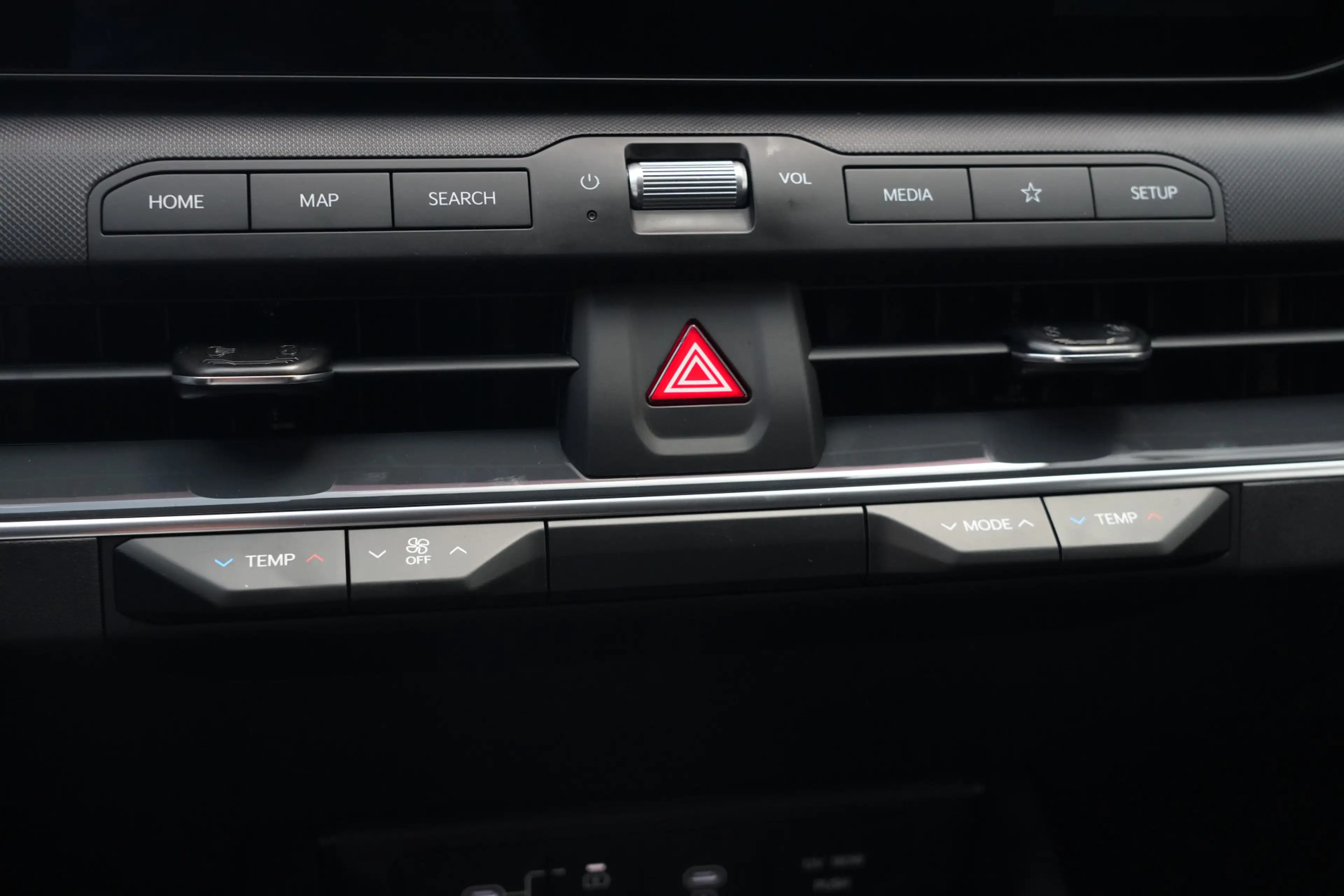Kia K4 Sportswagon 1.6 T-GDi MHEV GT-Line Launch Edition — photo 13