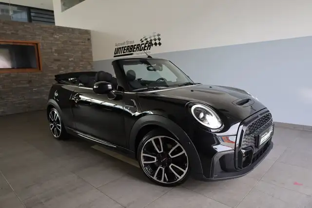 MINI Cooper S Cabrio Cooper S Cabrio John Cooper Works Trim