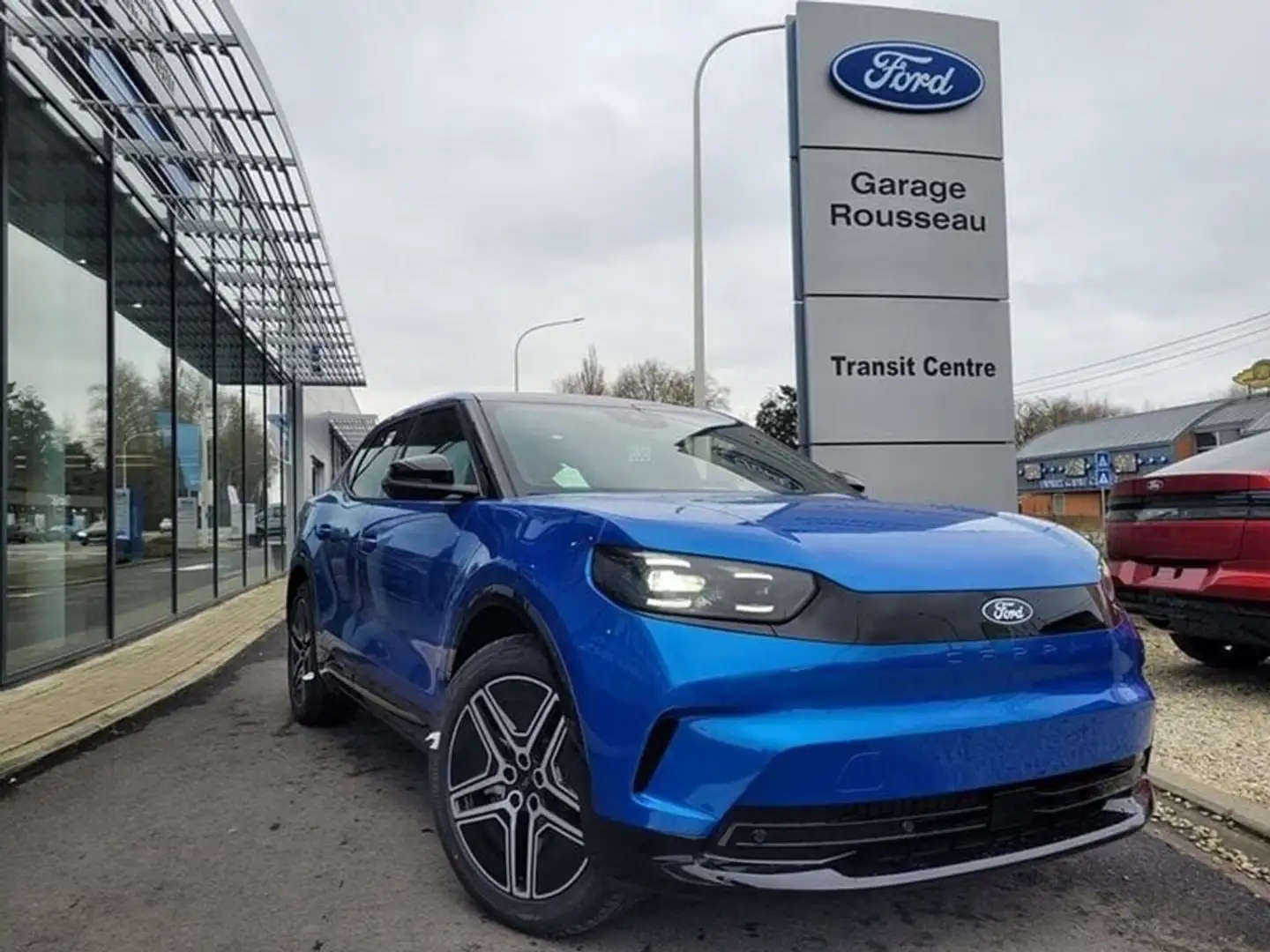 Ford Capri Premium - 77 kWh - 286cv - 595 km d'autonomie - NE Piros - 1