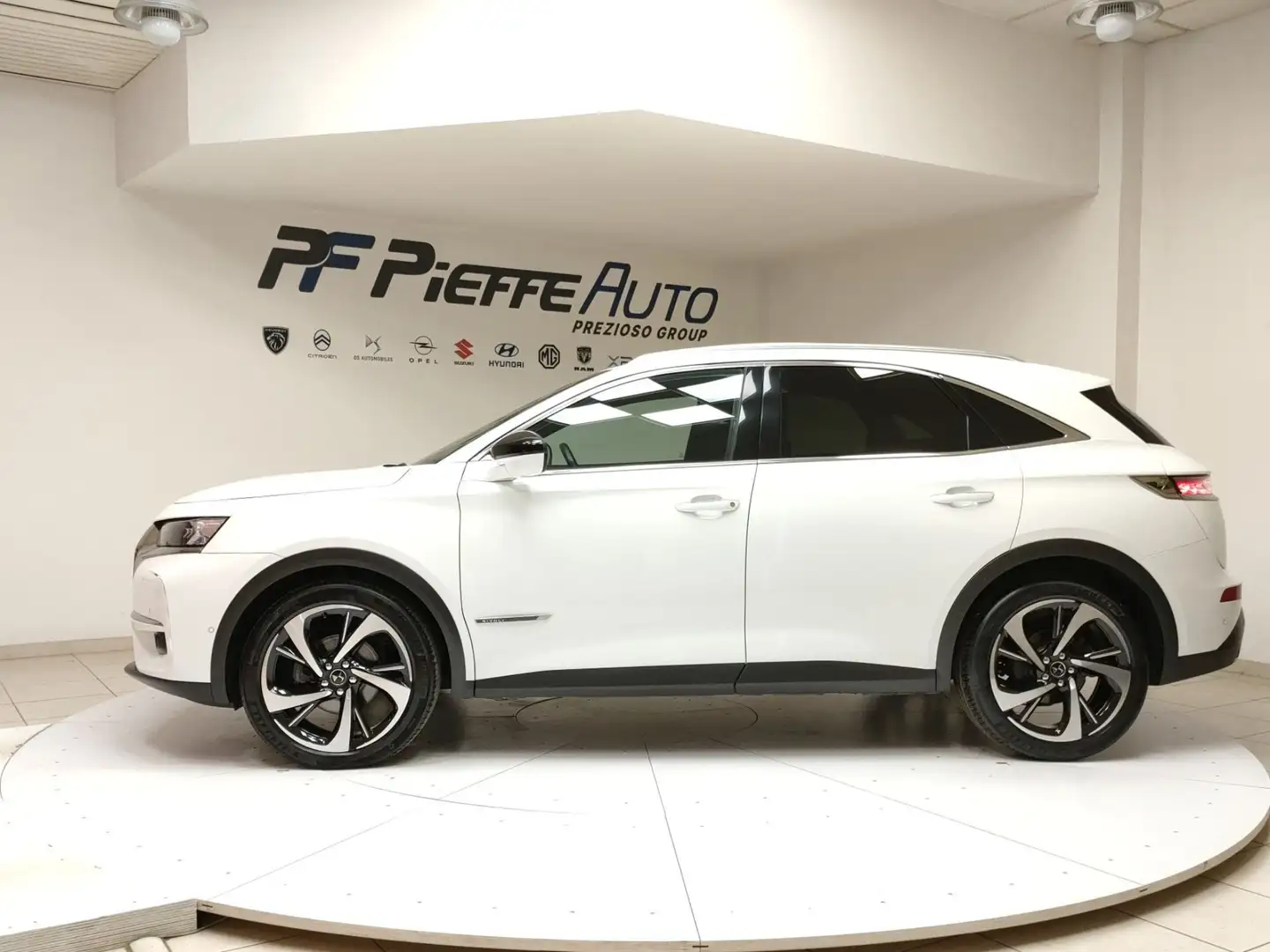 DS Automobiles DS 7 Crossback 7 Crossback - DS 7 Crossback BlueHDi 180 aut. Gran Bianco - 2