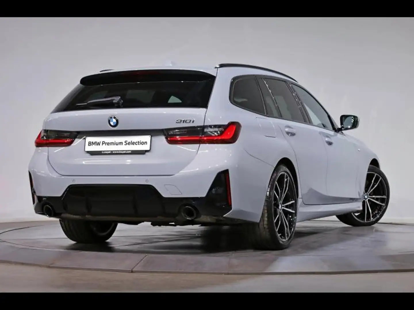 BMW 318 i Touring Kit M Sport Grijs - 2