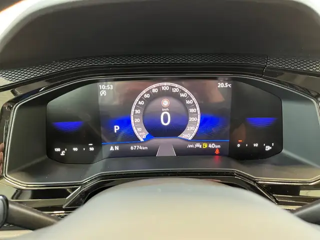 Volkswagen Polo view 12