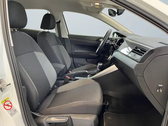Volkswagen Polo view 10