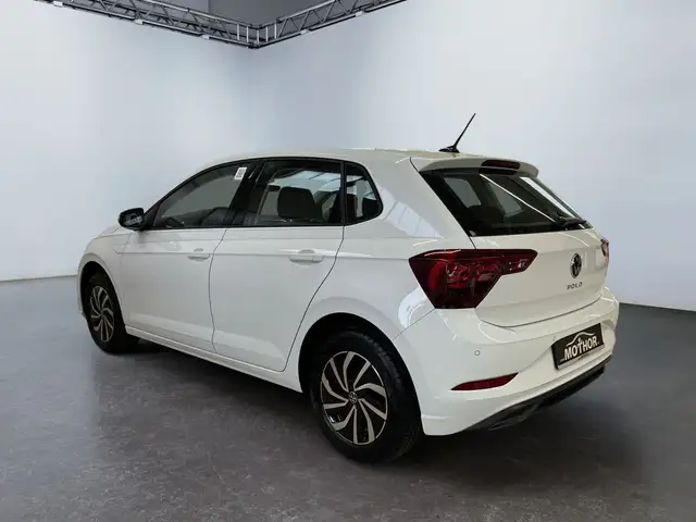Volkswagen Polo view 4