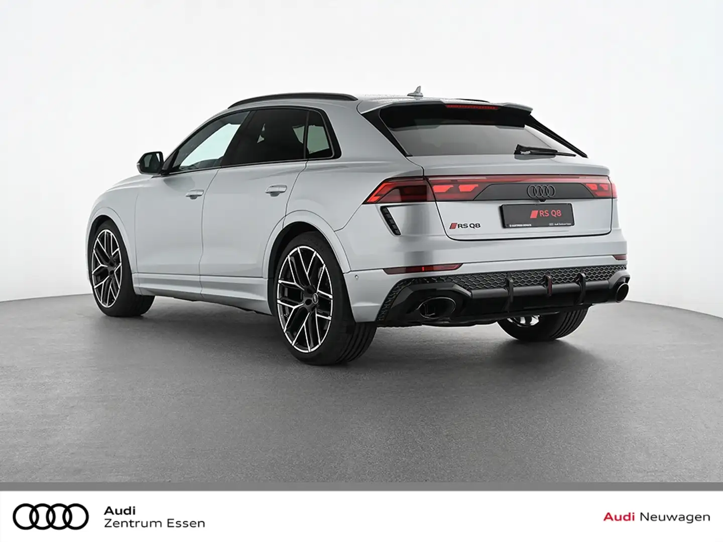 Audi RS Q8 SUV PERFORMANCE LED LASER NAVI KERAMIK PANO Silber - 2