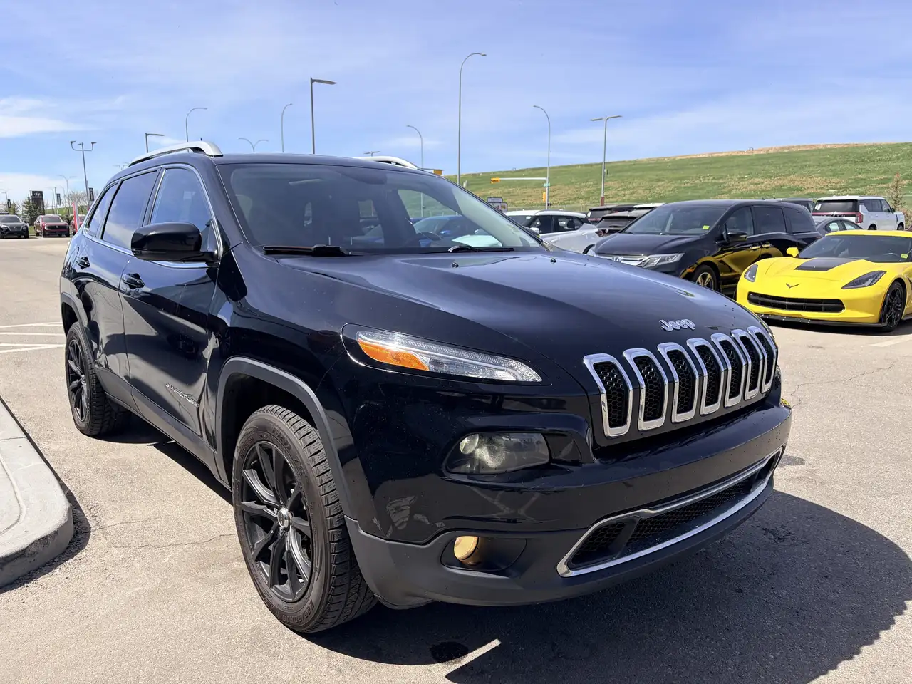 Jeep Cherokee снимка Jeep Cherokee