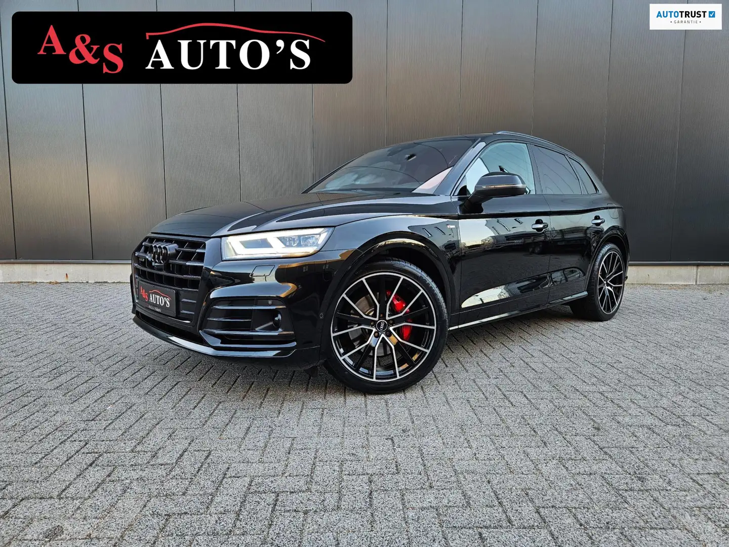 Audi Q5 TFSI e Quattro Competition 3x S line Panodak Lucht Nero - 1