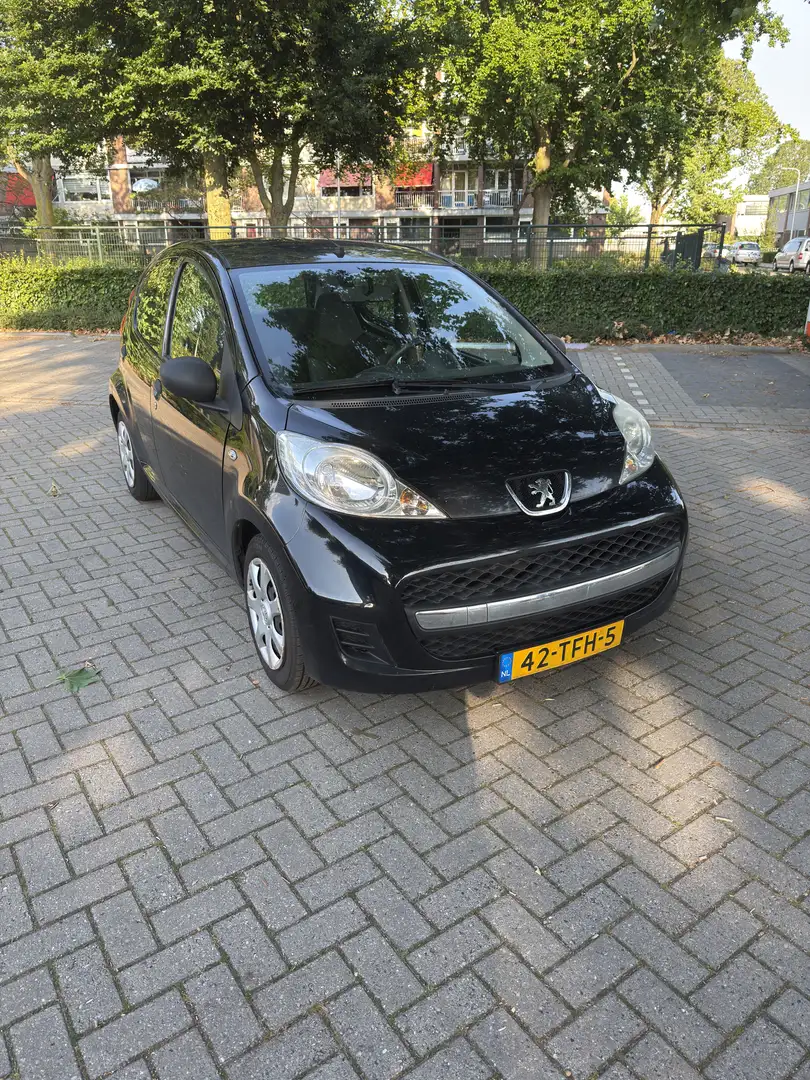 Peugeot 107 1.0-12V XR Zwart - 1
