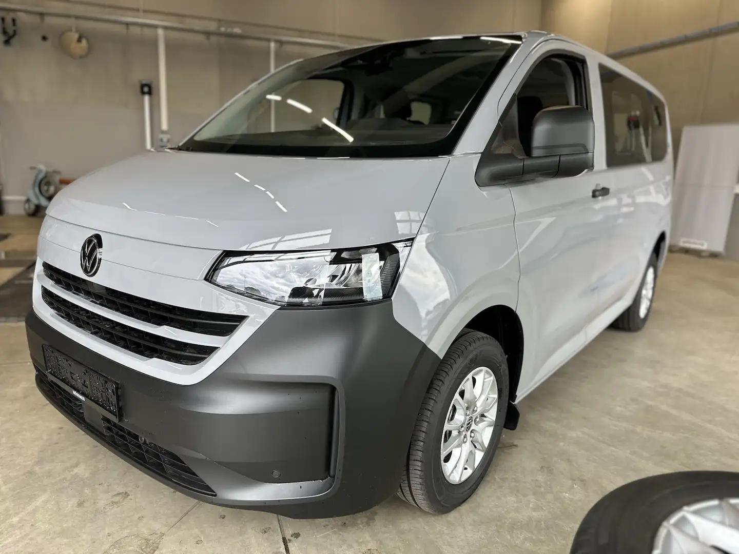 Volkswagen T7 Caravelle 2.0TDI Kamera Alu SOFORT 5J.Garantie Grey - 1