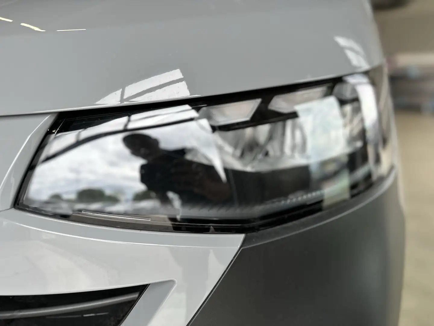 Volkswagen T7 Caravelle 2.0TDI Kamera Alu SOFORT 5J.Garantie Grey - 2