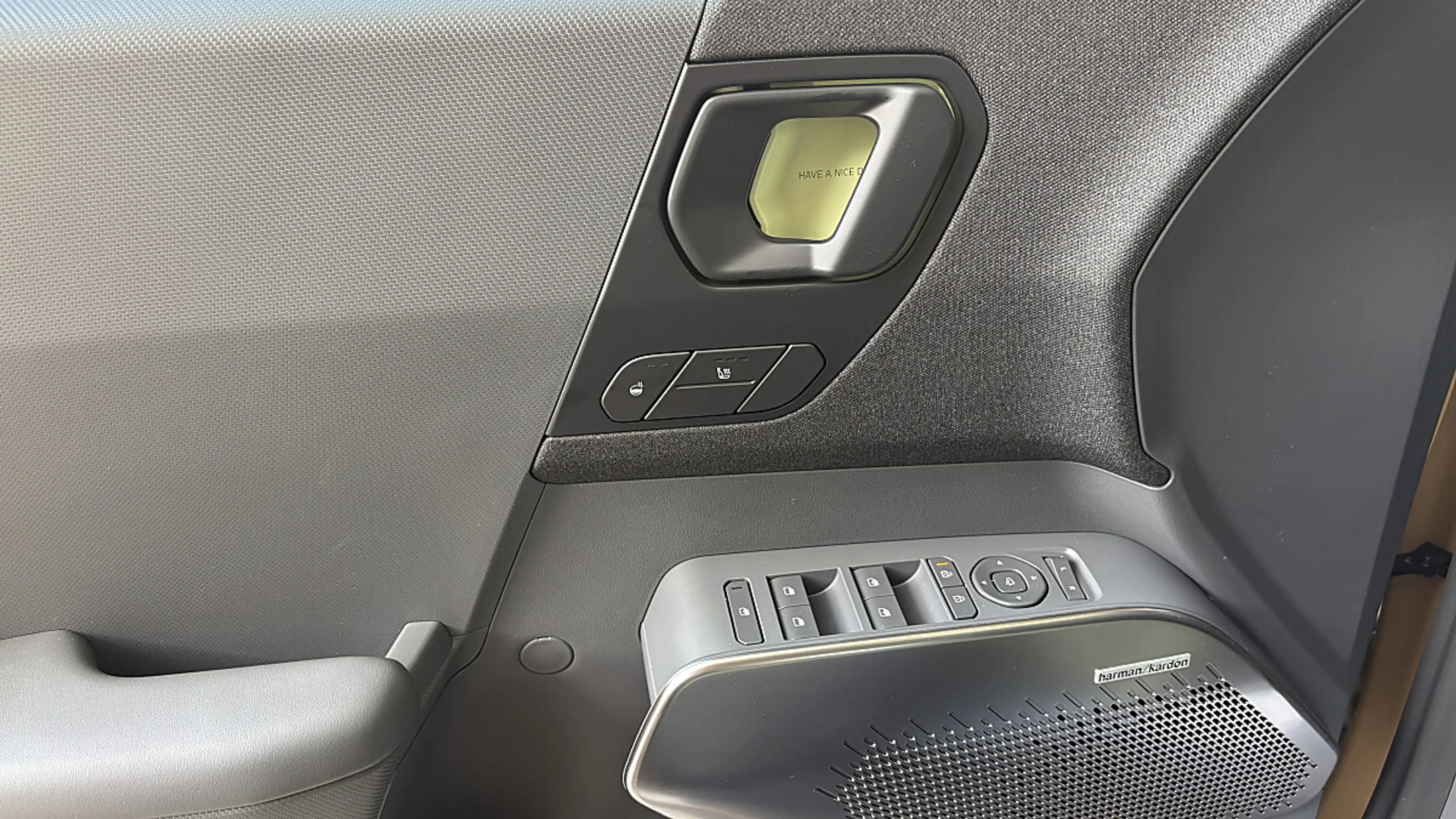 Kia EV2 5S FWD 42,2kWh Earth +P1 +P2 — photo 11