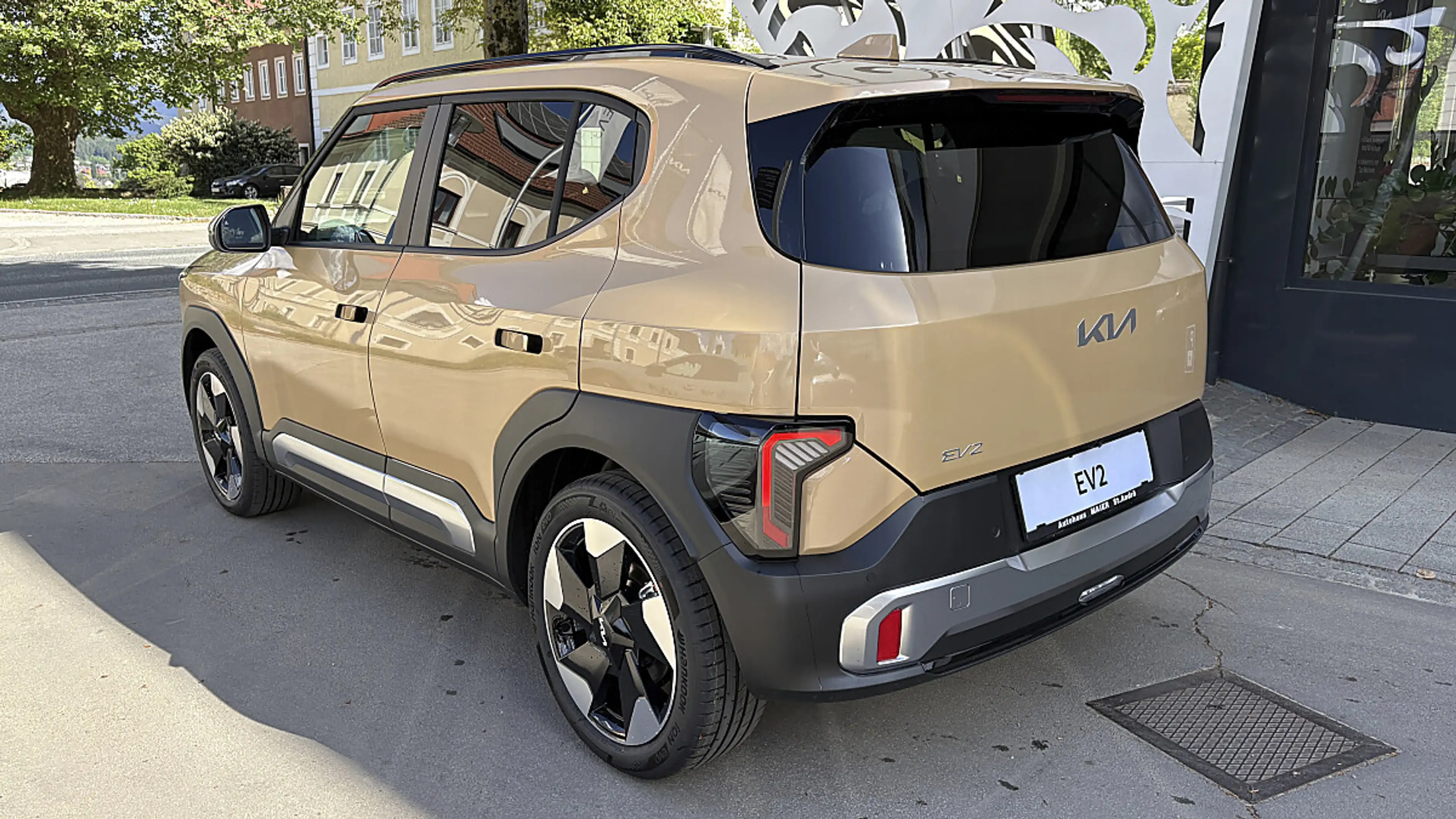 Kia EV2 5S FWD 42,2kWh Earth +P1 +P2 — photo 4