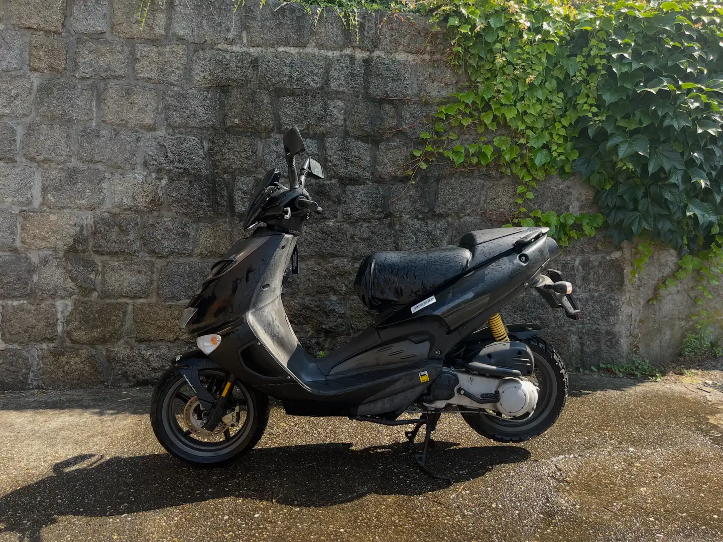 Aprilia SR 50 Street Noir - 1