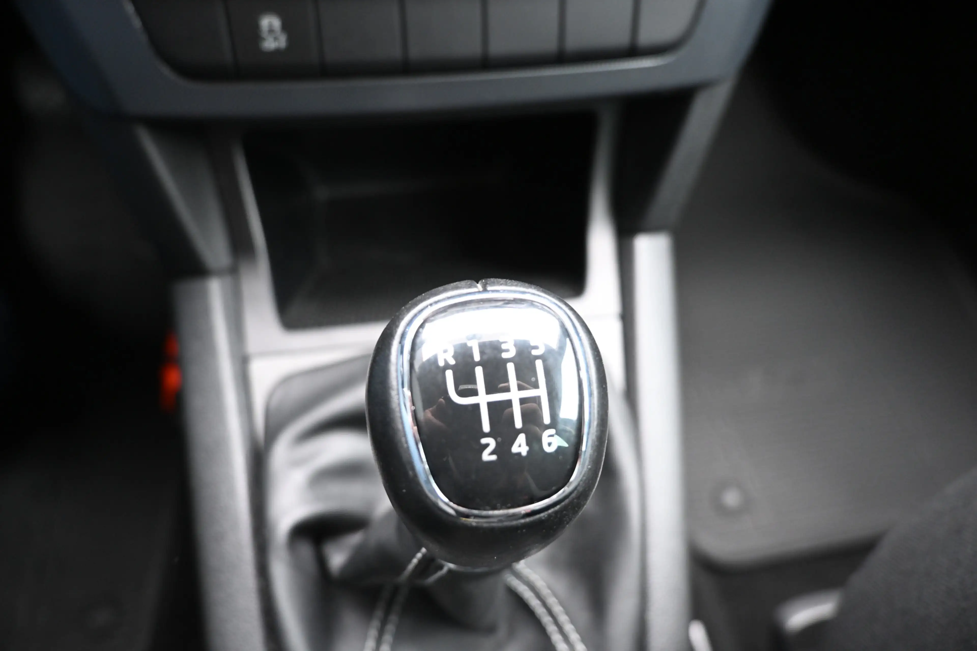 Skoda Yeti 1.2 TSI Adventure trekhaak — photo 40