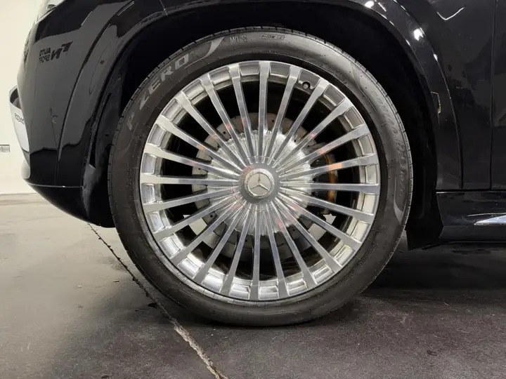 Mercedes-Benz GLS 2024, foto 31