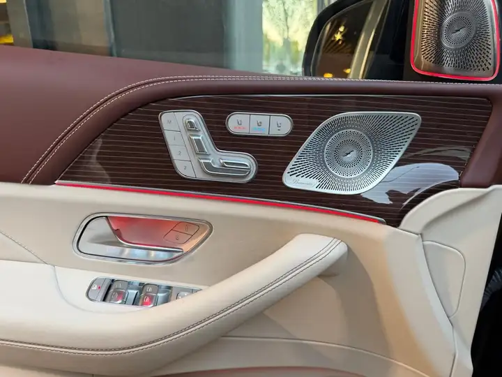 Mercedes-Benz GLS 2024, foto 54