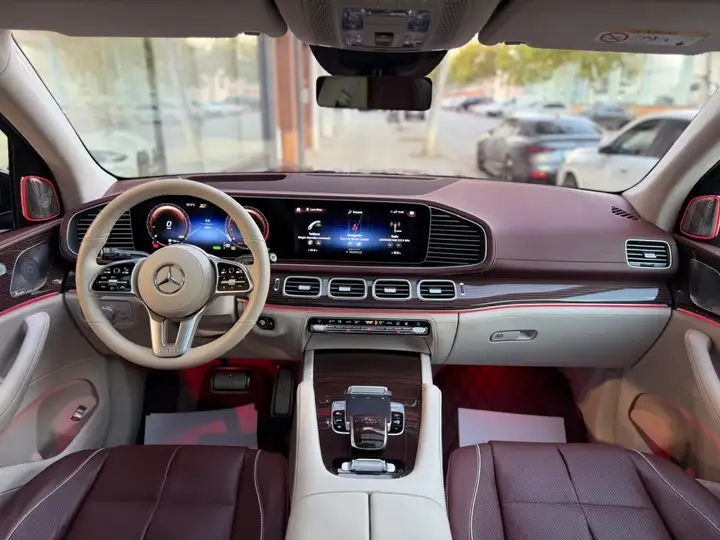 Mercedes-Benz GLS 2024, foto 38