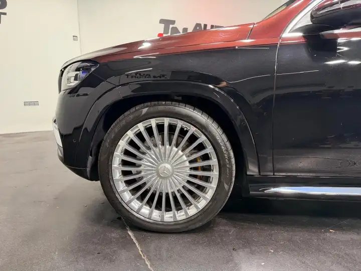 Mercedes-Benz GLS 2024, foto 30