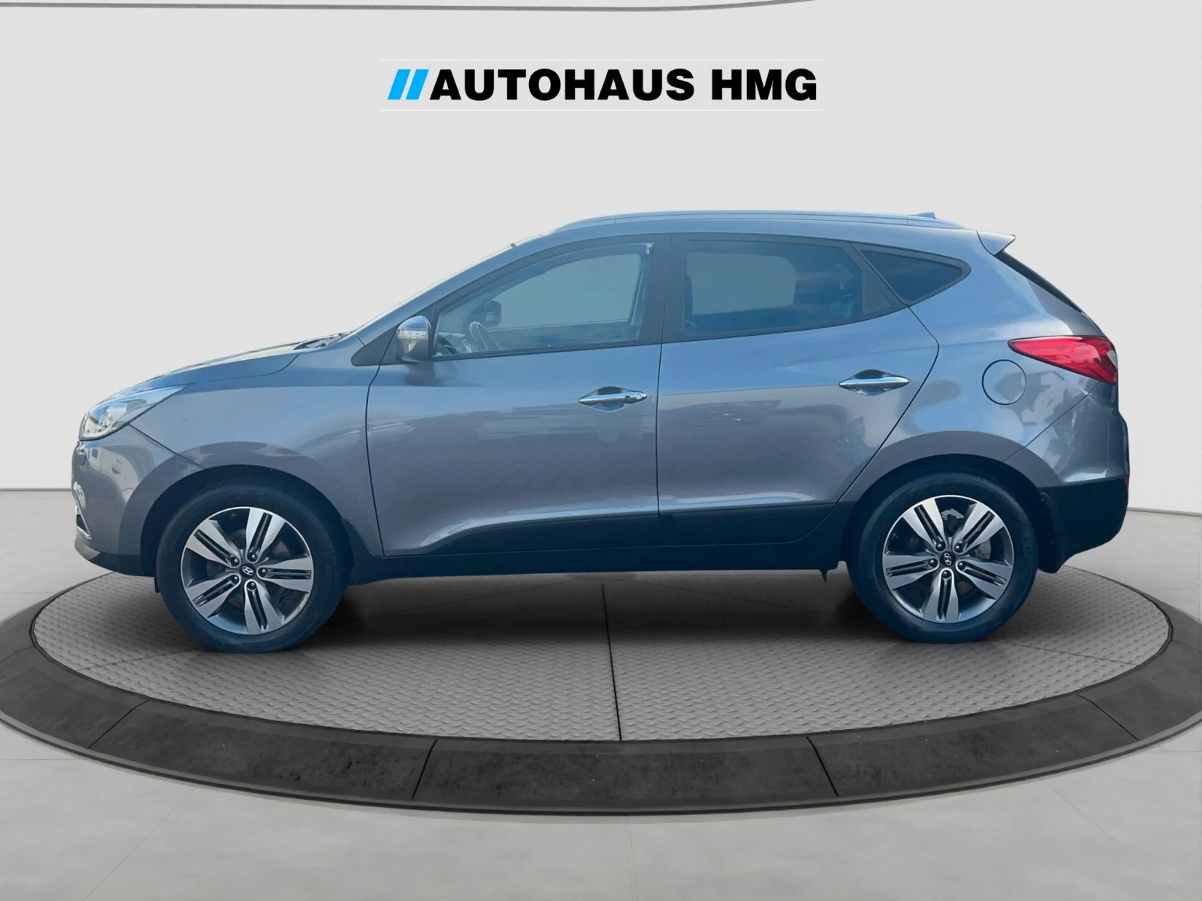 Hyundai iX35 Trend 2WD *PANO*NAVI*KAMERA*LEDER*AHK* — photo 2
