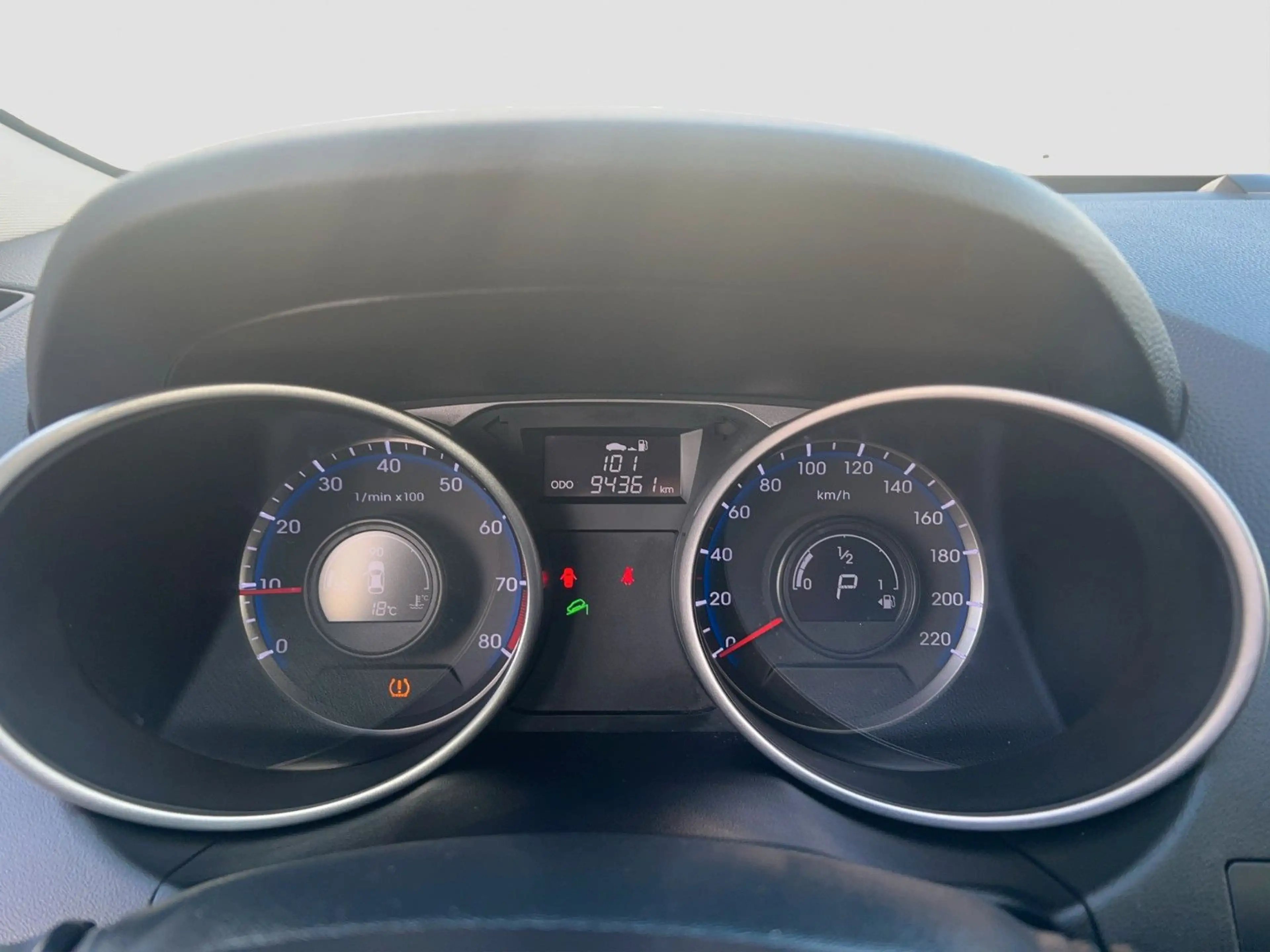 Hyundai iX35 Trend 2WD *PANO*NAVI*KAMERA*LEDER*AHK* — photo 13