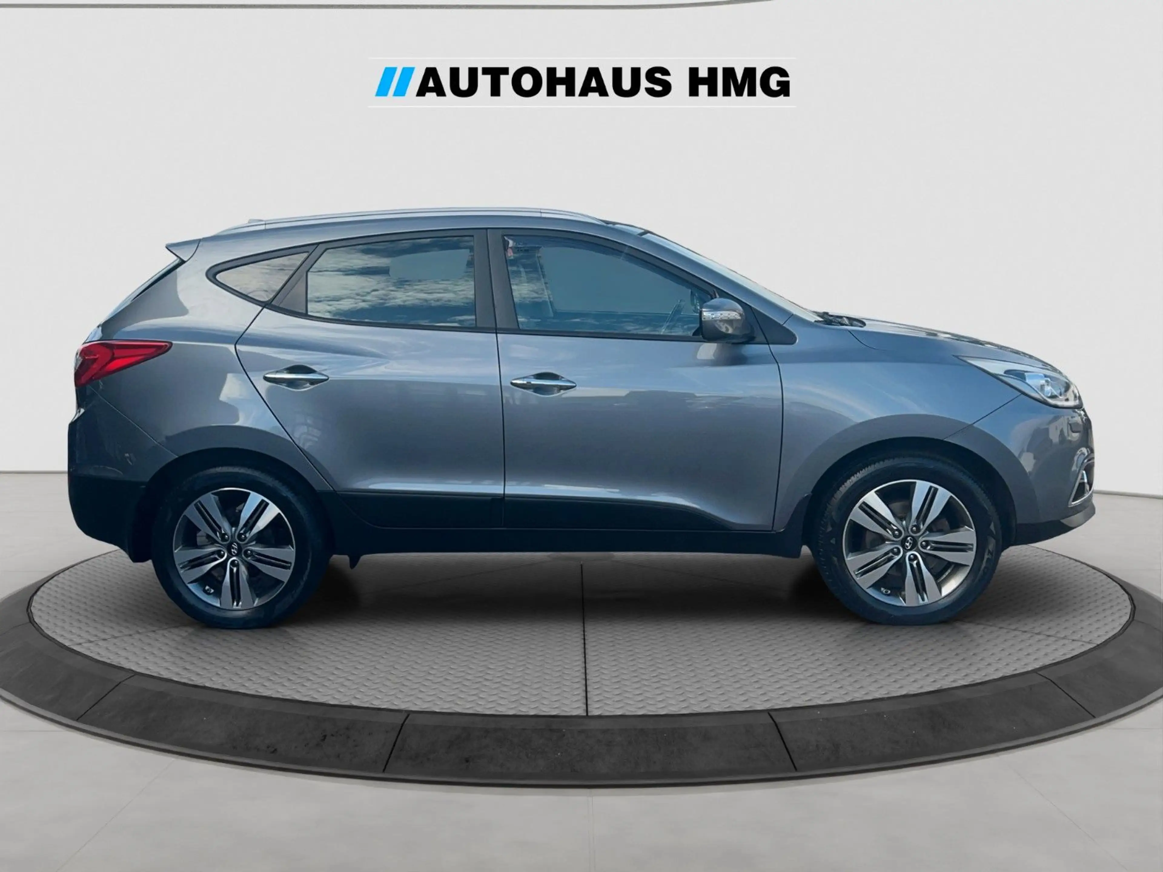 Hyundai iX35 Trend 2WD *PANO*NAVI*KAMERA*LEDER*AHK* — photo 6