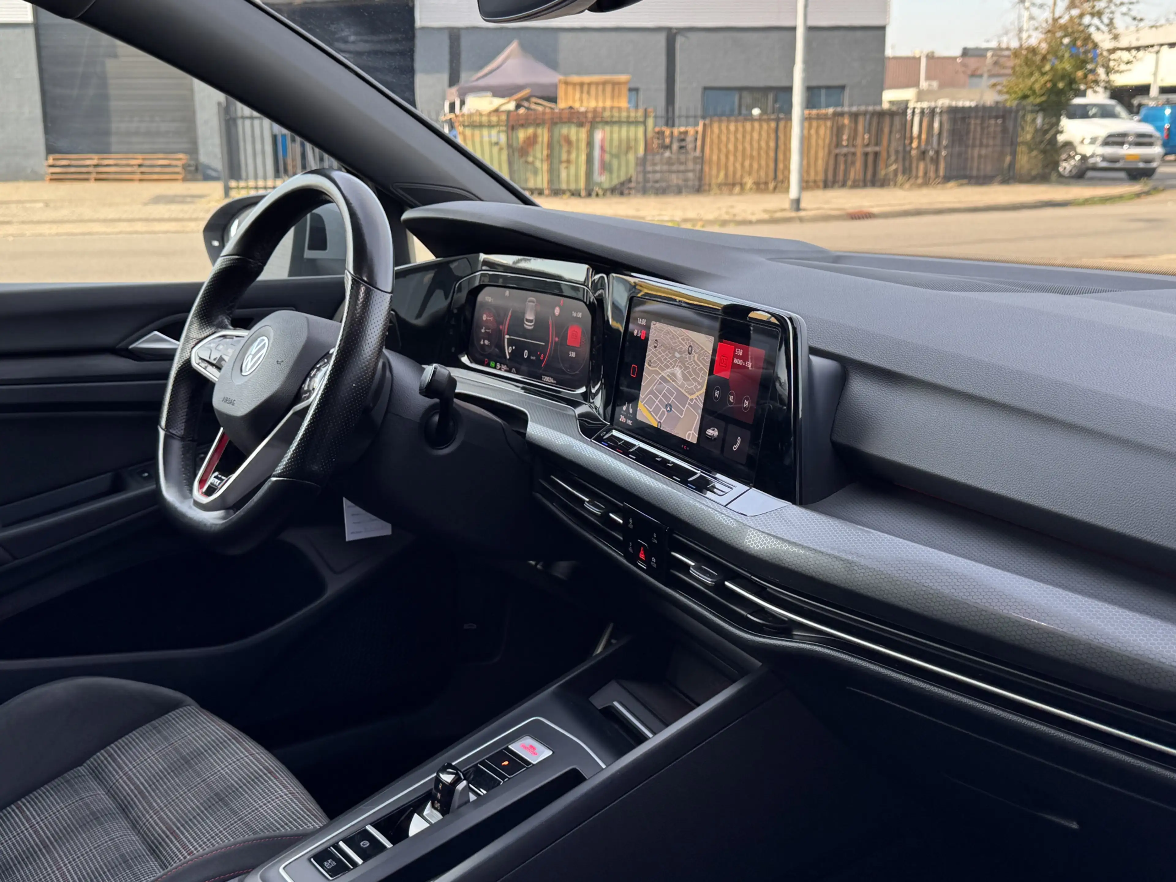 Volkswagen Golf GTI 8 2.0 TSI 245pk DSG / Aut. IQ Light Panoramadak 19 — photo 12