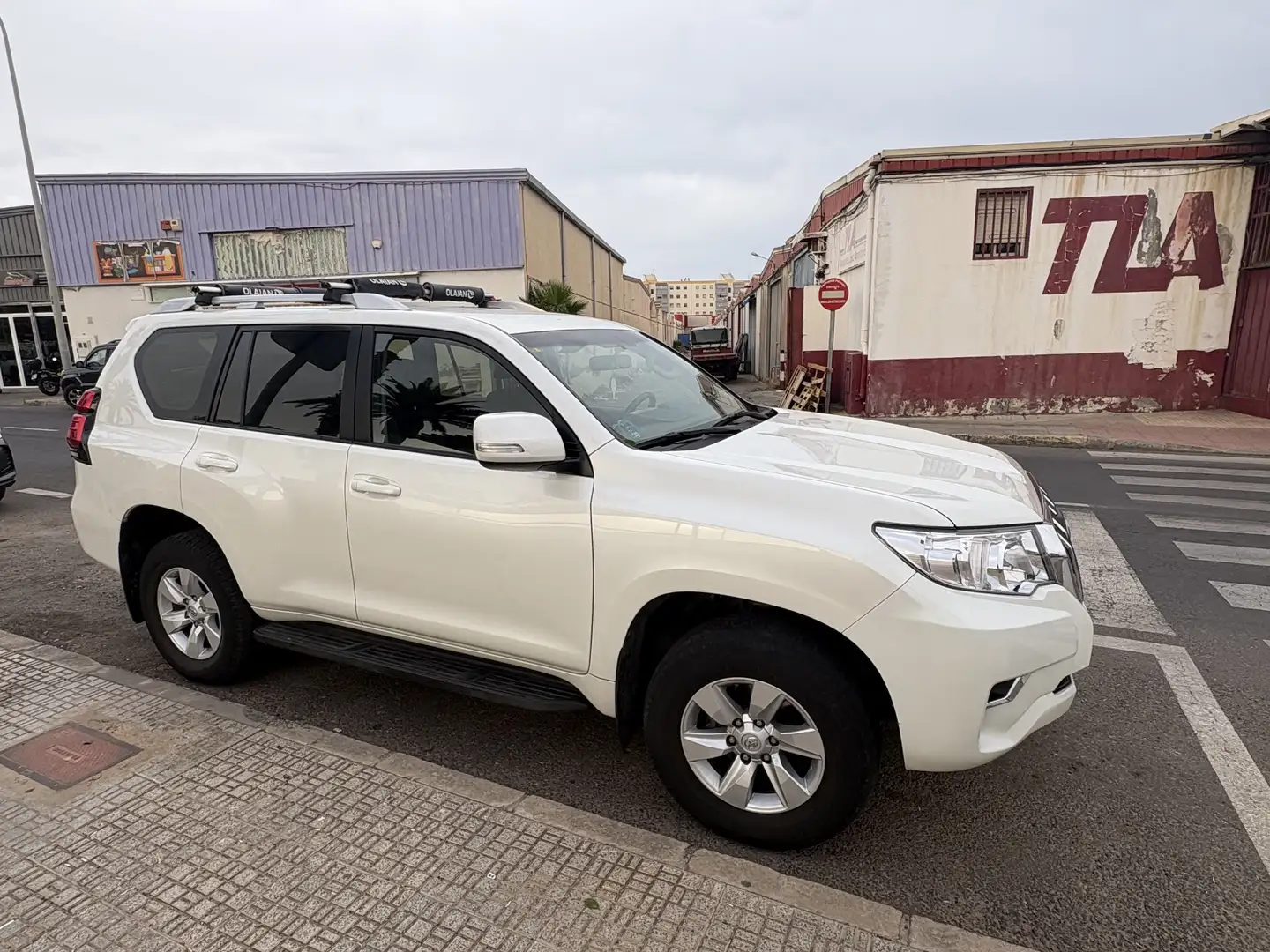 Toyota Land Cruiser Land Cruiser D-4D VX Aut. VX Blanco - 1